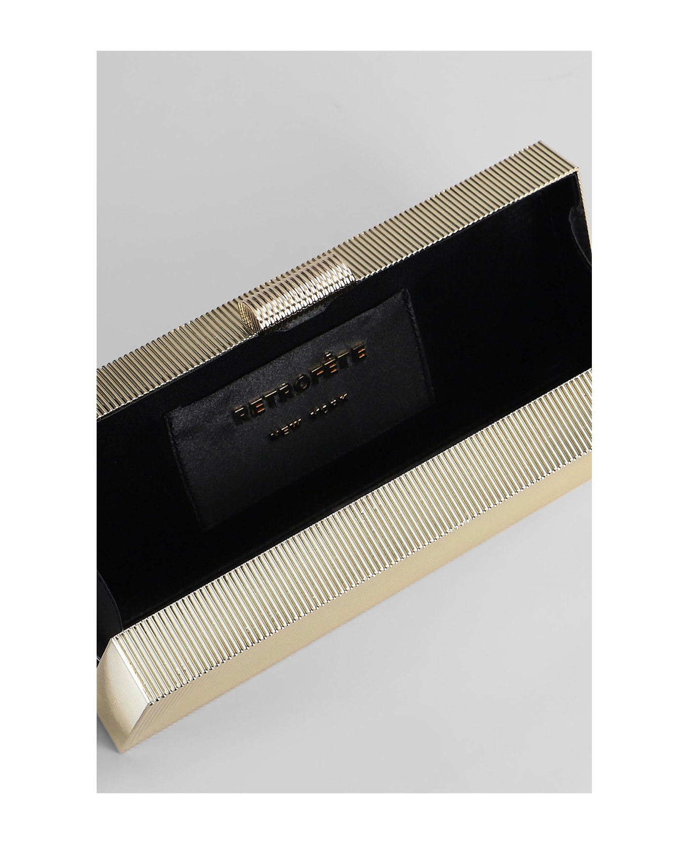 retrofete Milo Clutch In Gold Metal Alloy - gold