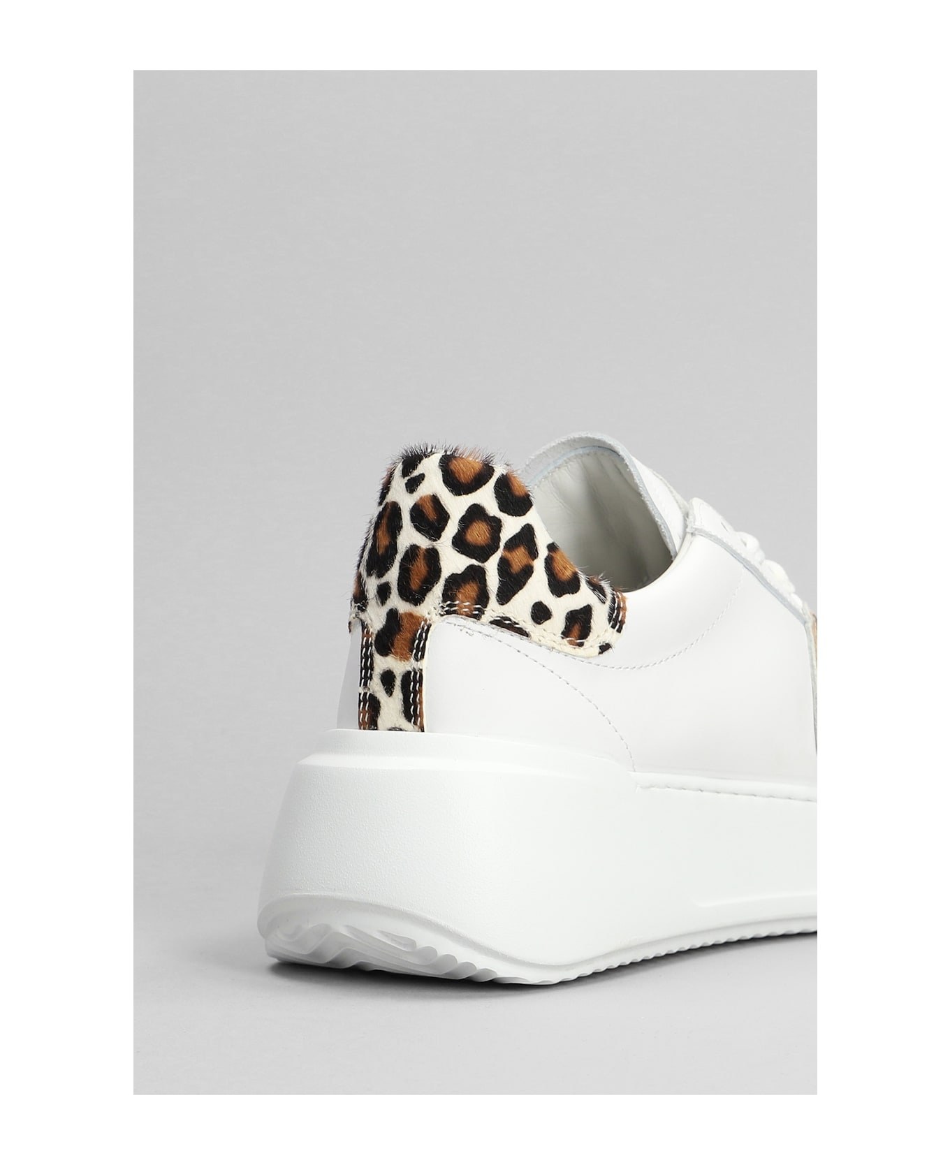 Philippe Model Tres Temple Low Sneakers In White Leather