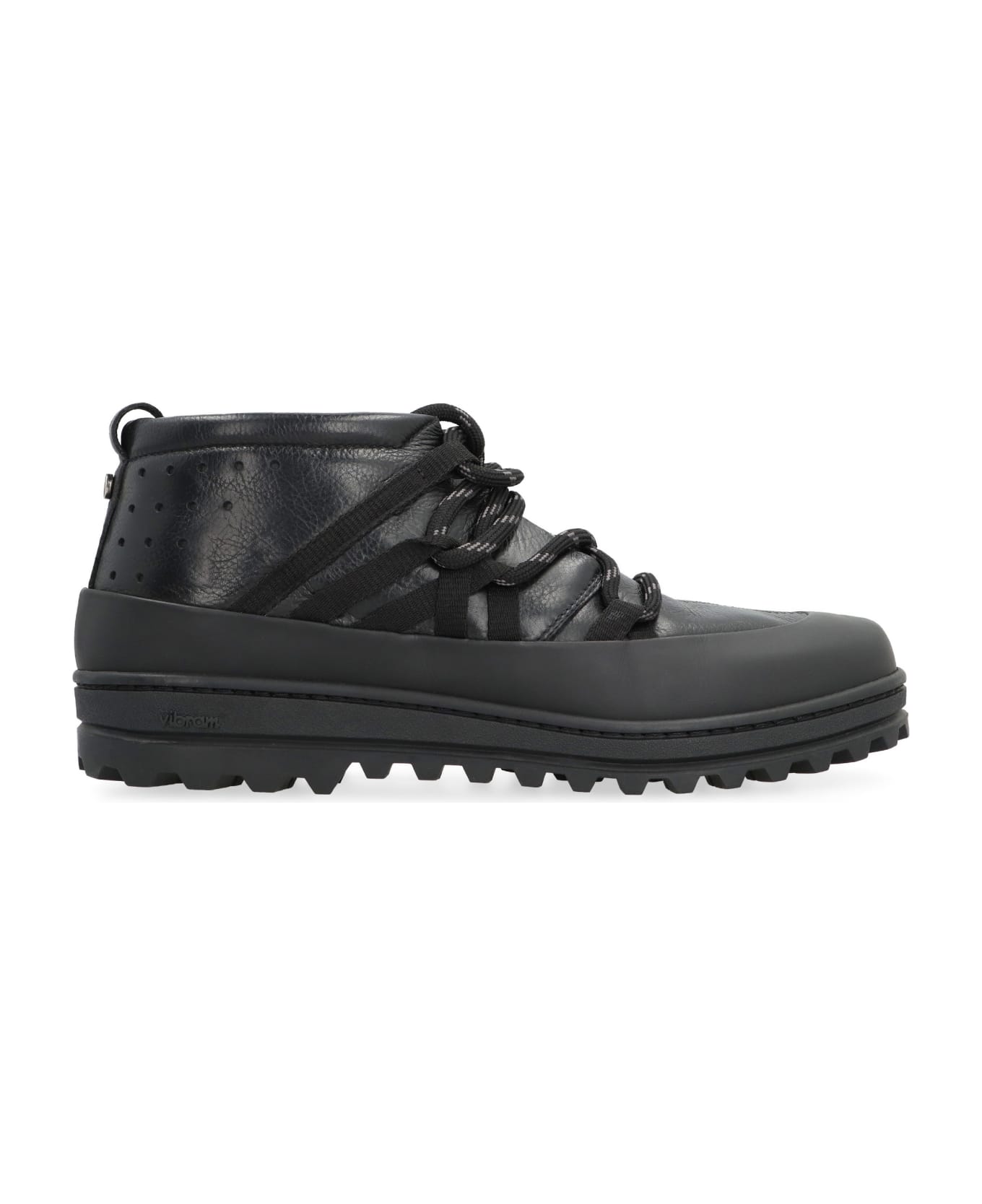 Volta Mid-top Sneakers - black
