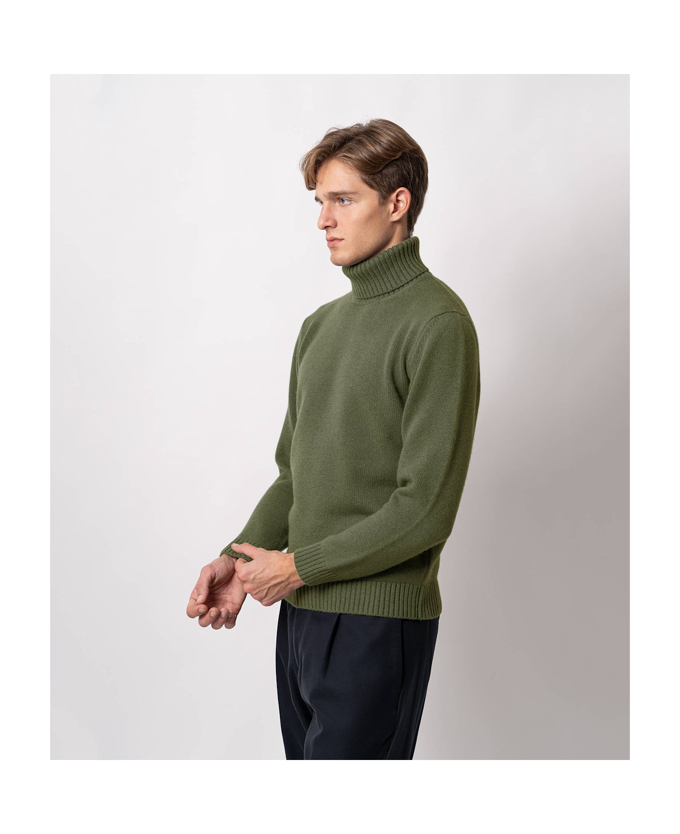 Larusmiani Turtleneck Sweater 'diablerets' Sweater - Olive