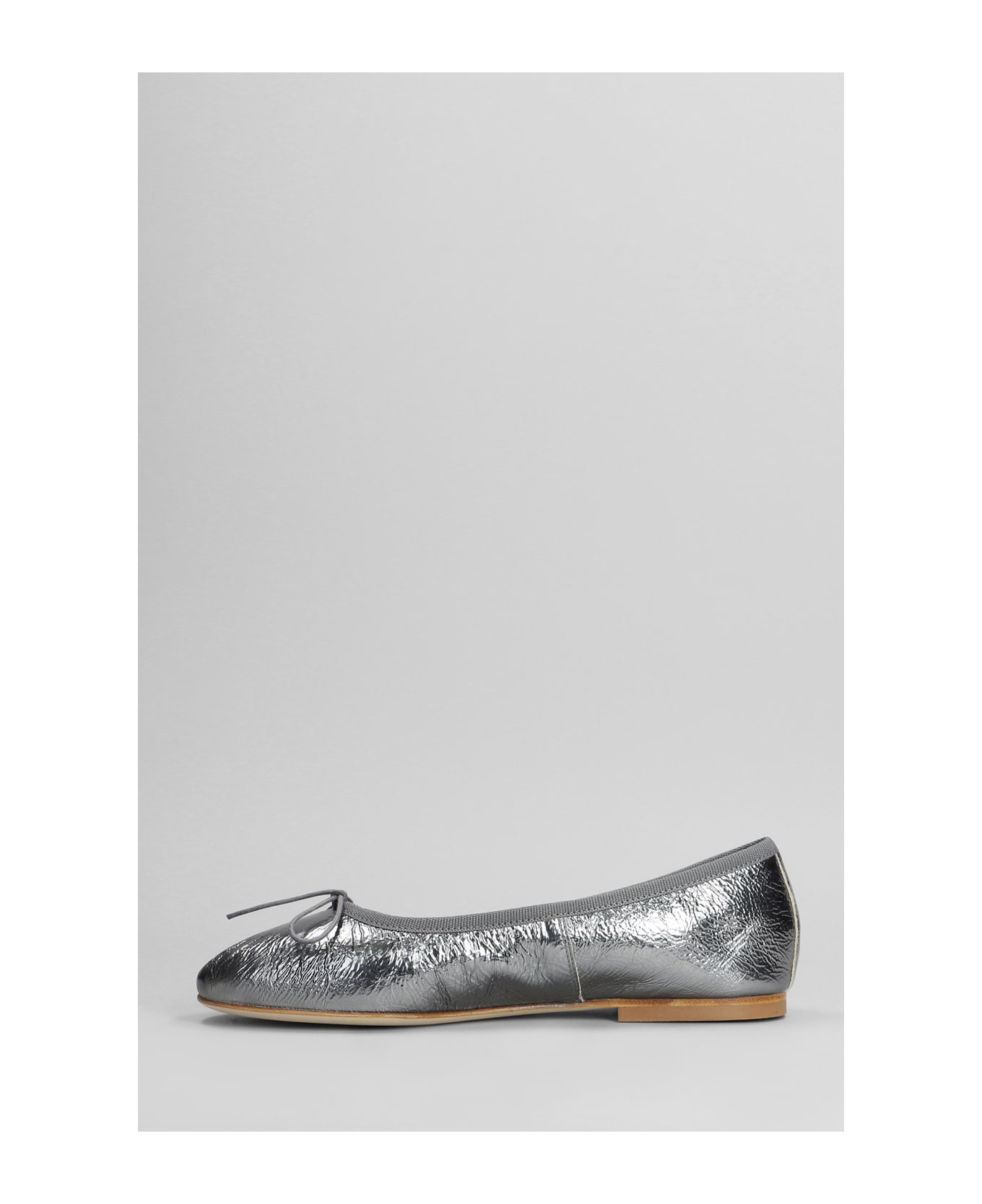 Anniel Ballet Flats In Silver Leather - silver