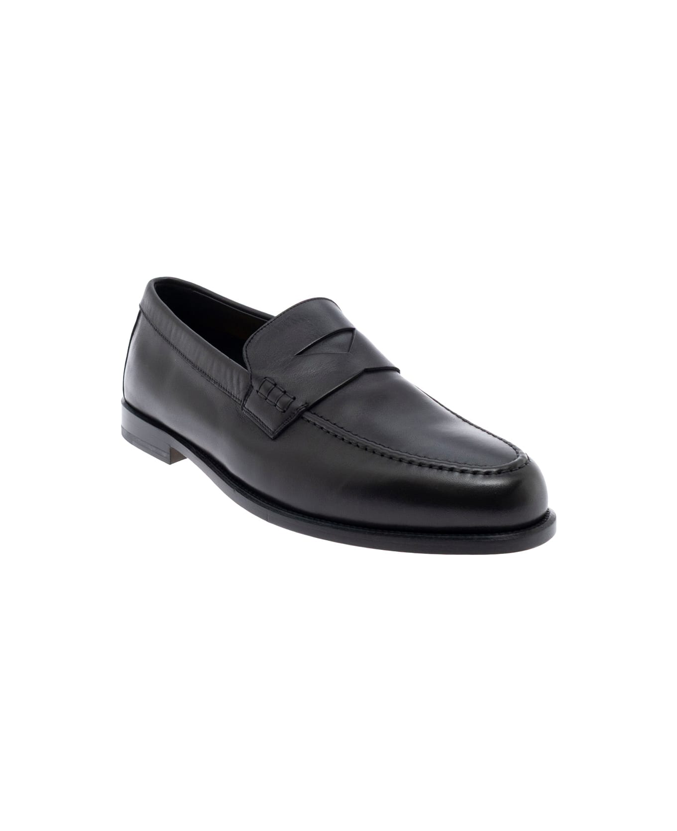 Doucal
s Black Loafers With Slip-on Deisgn And Almond Toe In Leather Man - Black