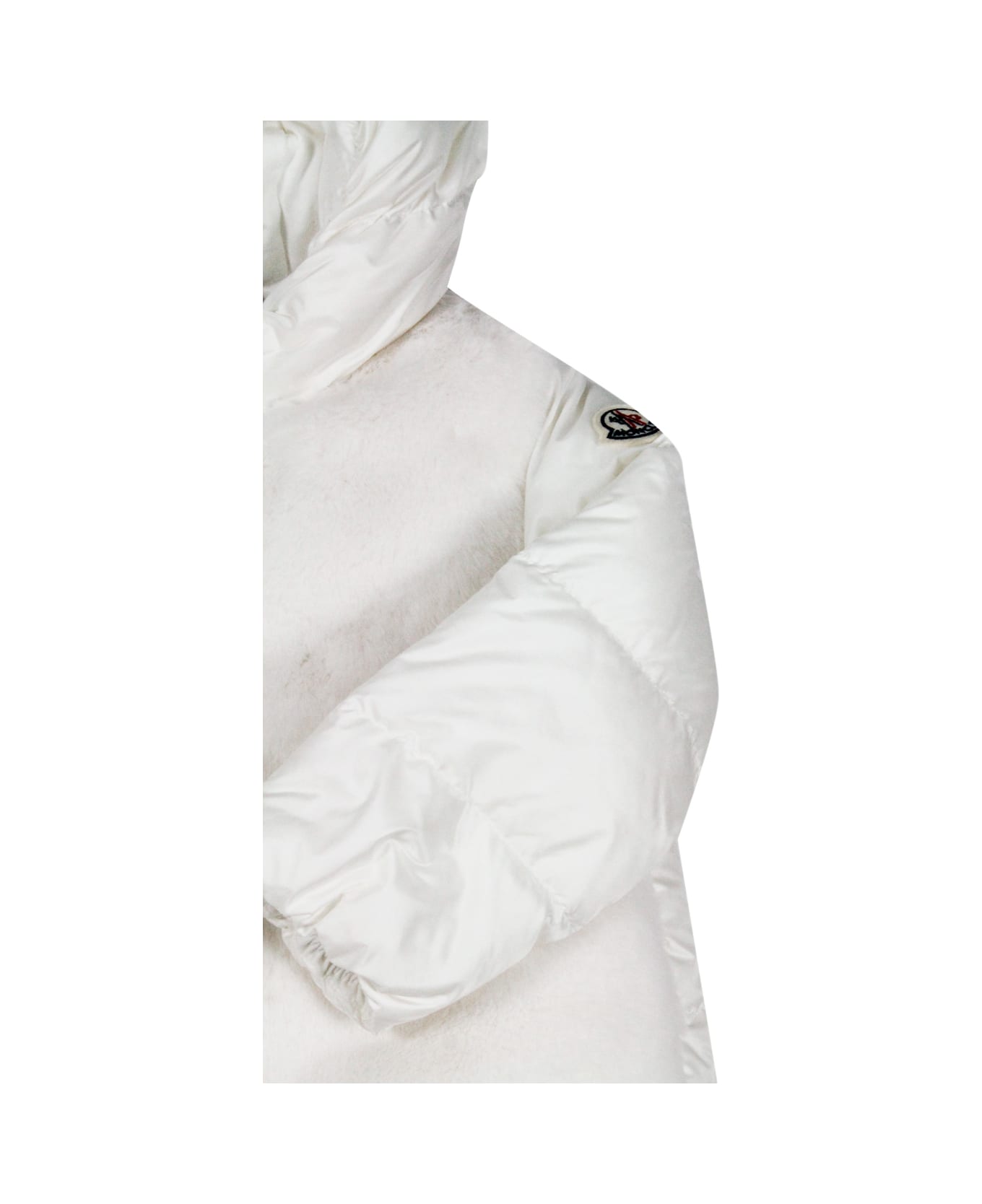 Moncler Natas Down Jacket With Hood And Logo On The Sleeve In Real Goose Down With Front In Soft Teddy Bear - White コート＆ジャケット