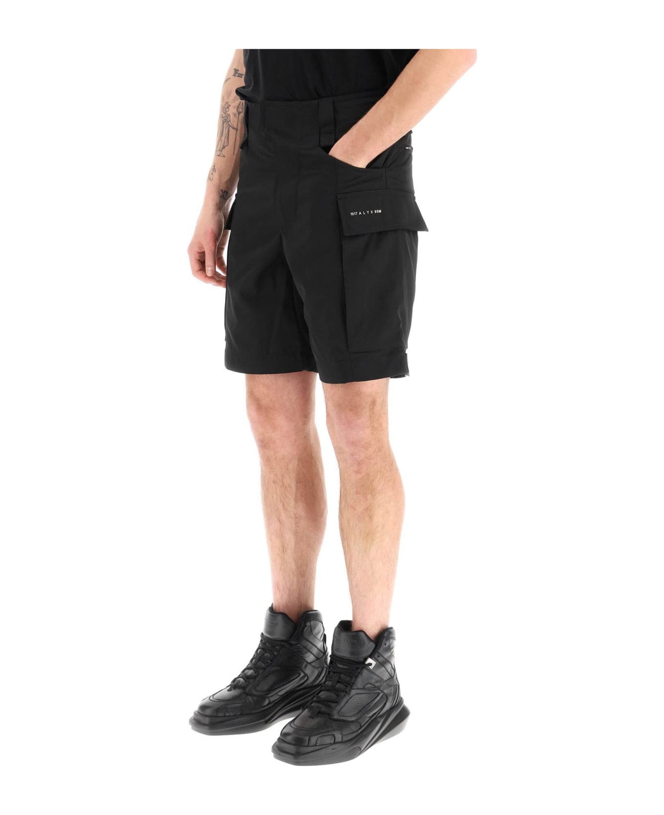 1017 ALYX 9SM 'tactical' Shorts - BLACK (Black)