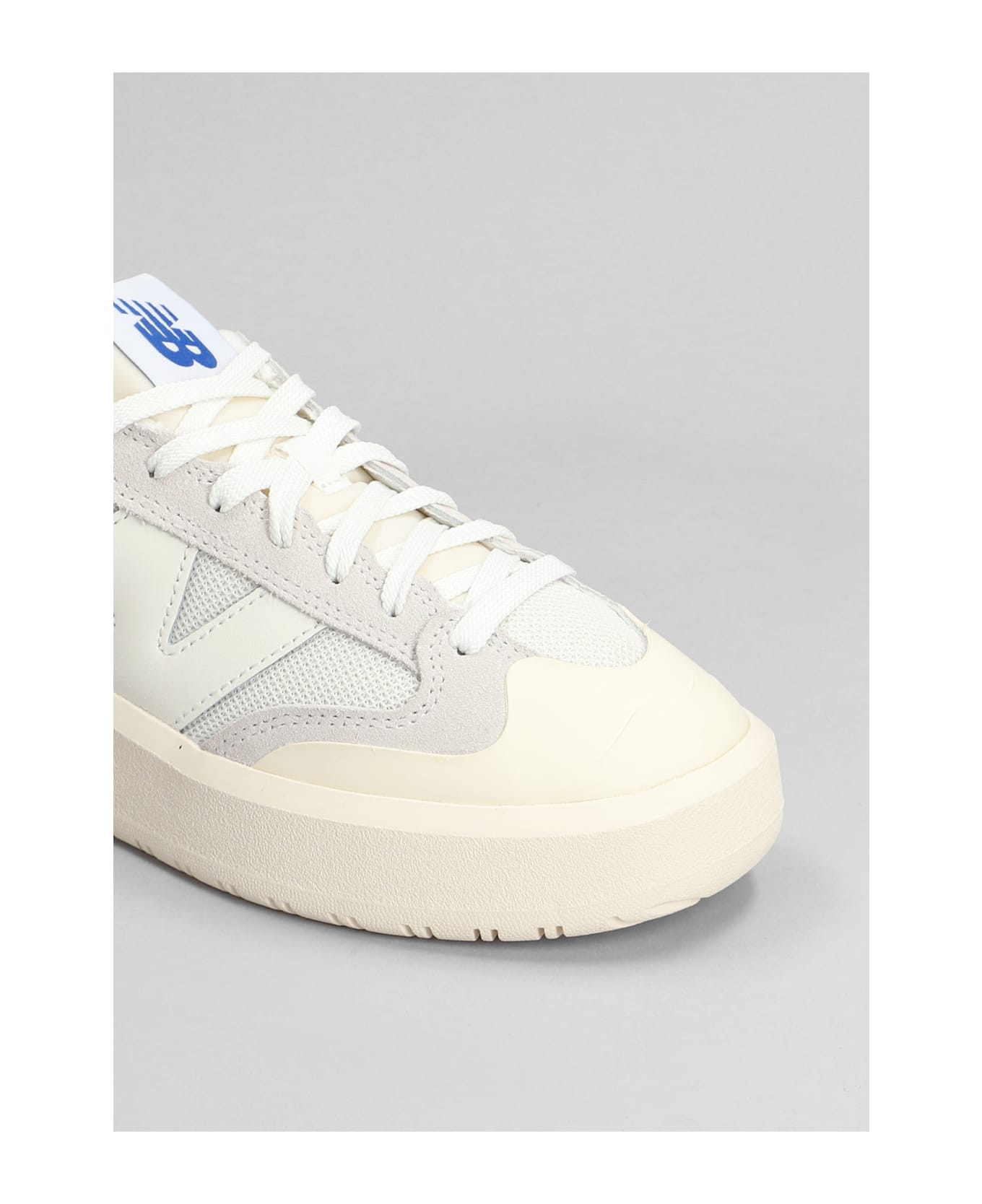New Balance 302 Sneakers In Beige Suede And Fabric - beige