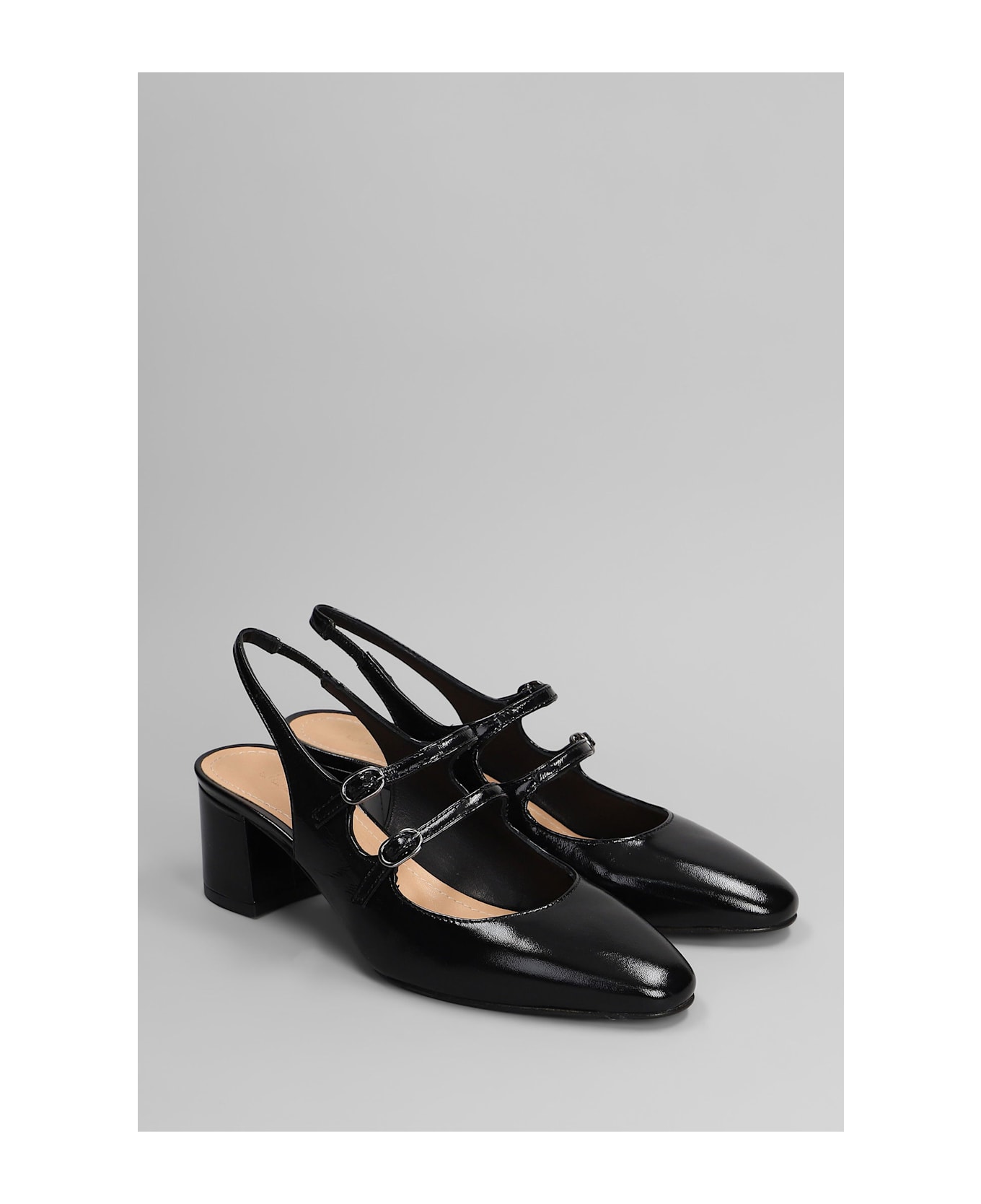 Julie Dee Pumps In Black Leather - black