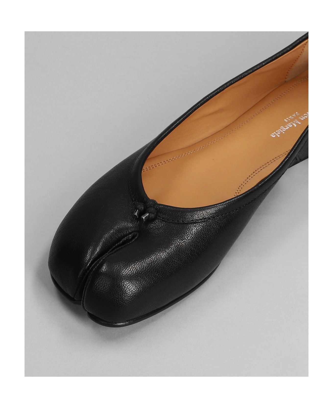 Maison Margiela Ballet Flats In Black Leather - black