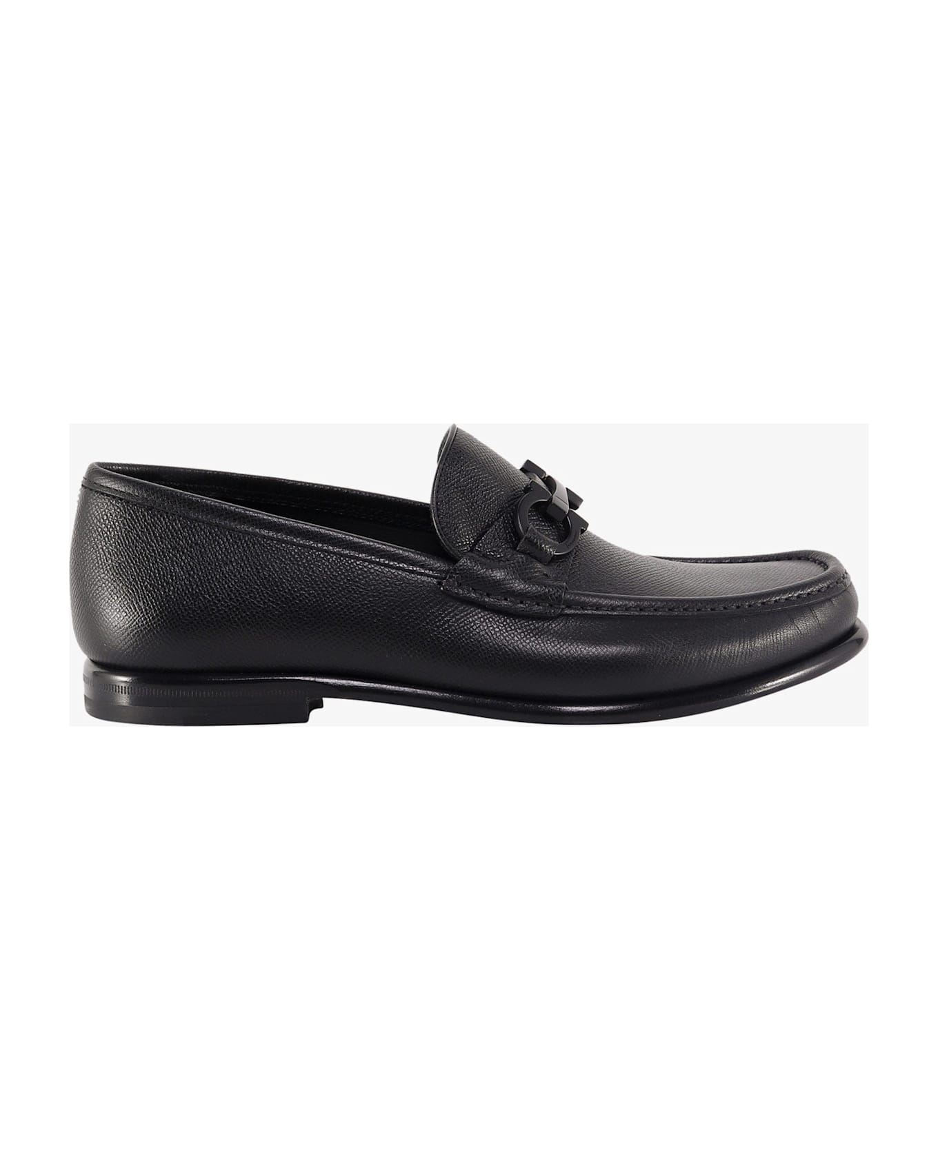 Ferragamo Crown Leather Loafer With Gancini Detail - Black
