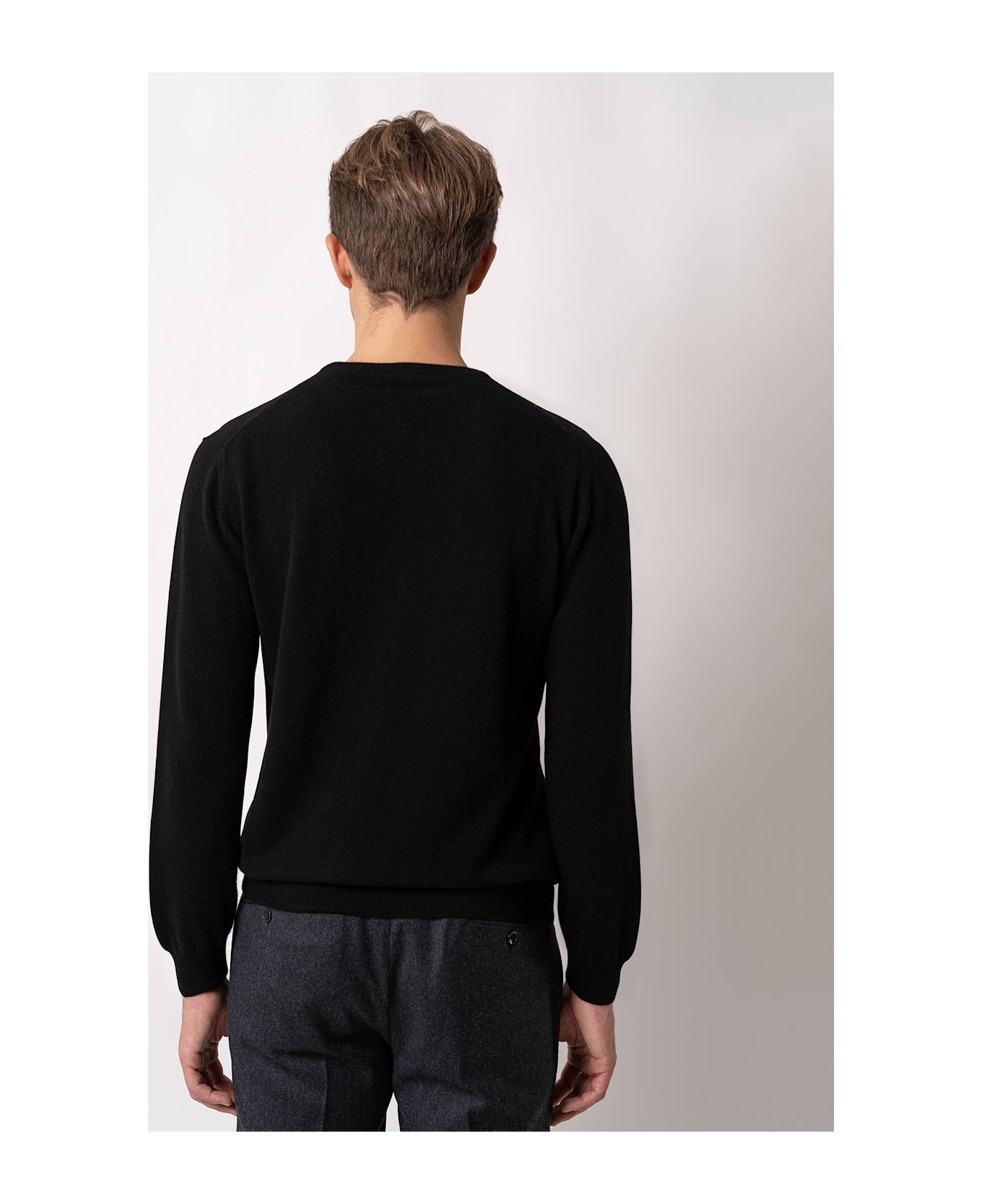 Larusmiani Crewneck Sweater Aspen Sweater - Black