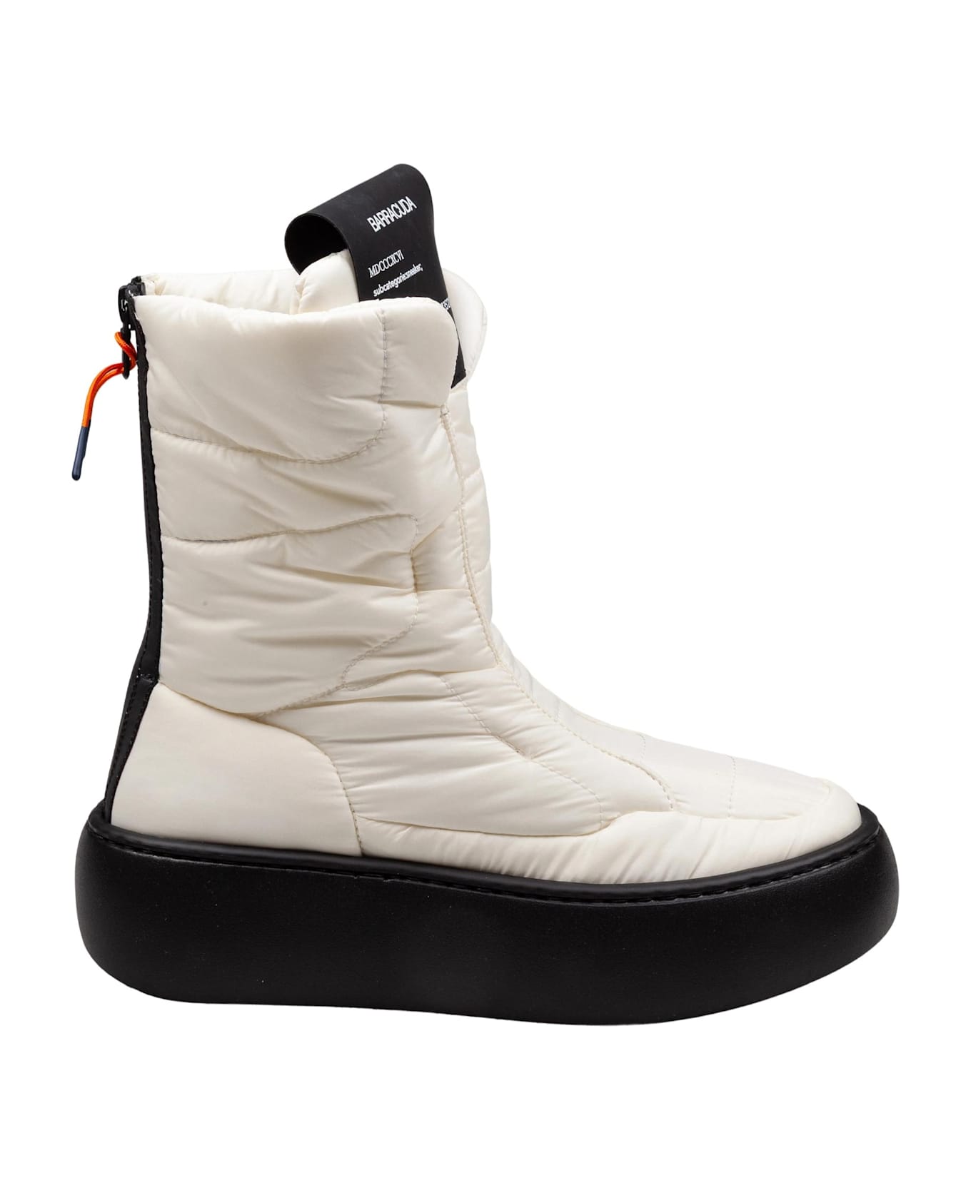 Barracuda Down Boots In Black And White - Camelia