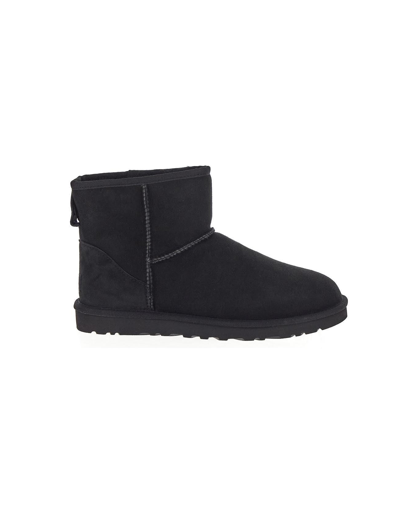 UGG Classic Mini Ankle Boot - Nero