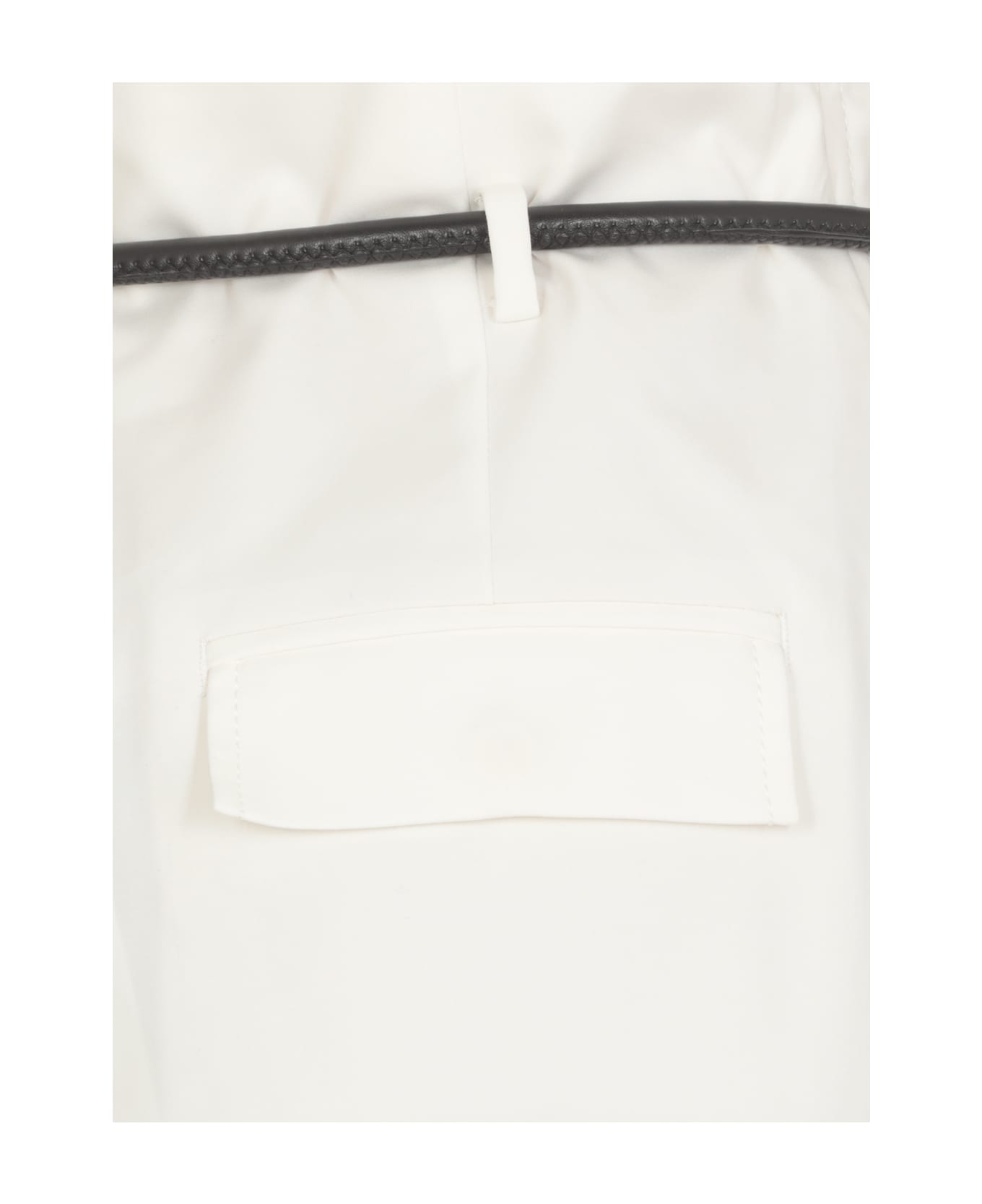 3.1 Phillip Lim Orgmi Shorts - White ショートパンツ