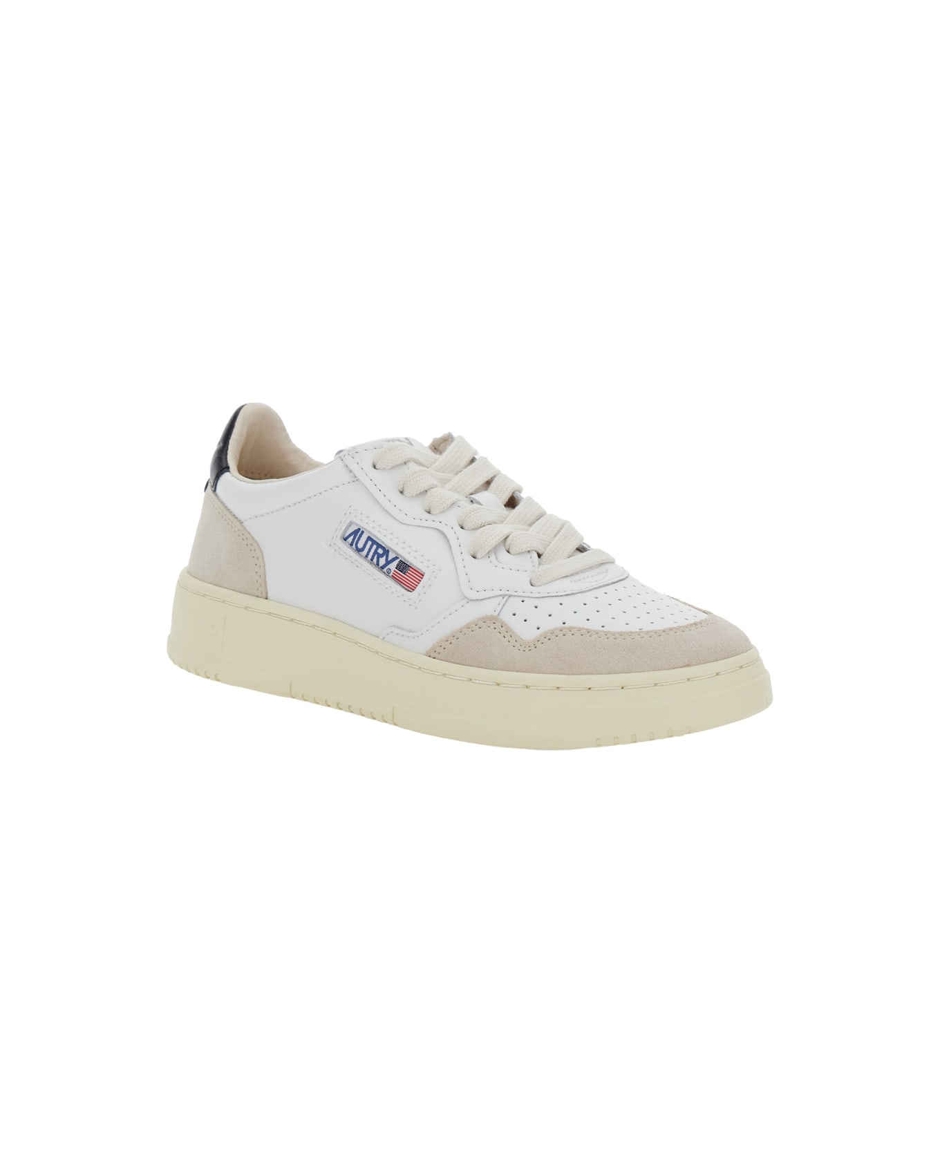 Autry 'medalist Low' White Sneakers With Logo Detail And Heel Tab In Leather Woman - White