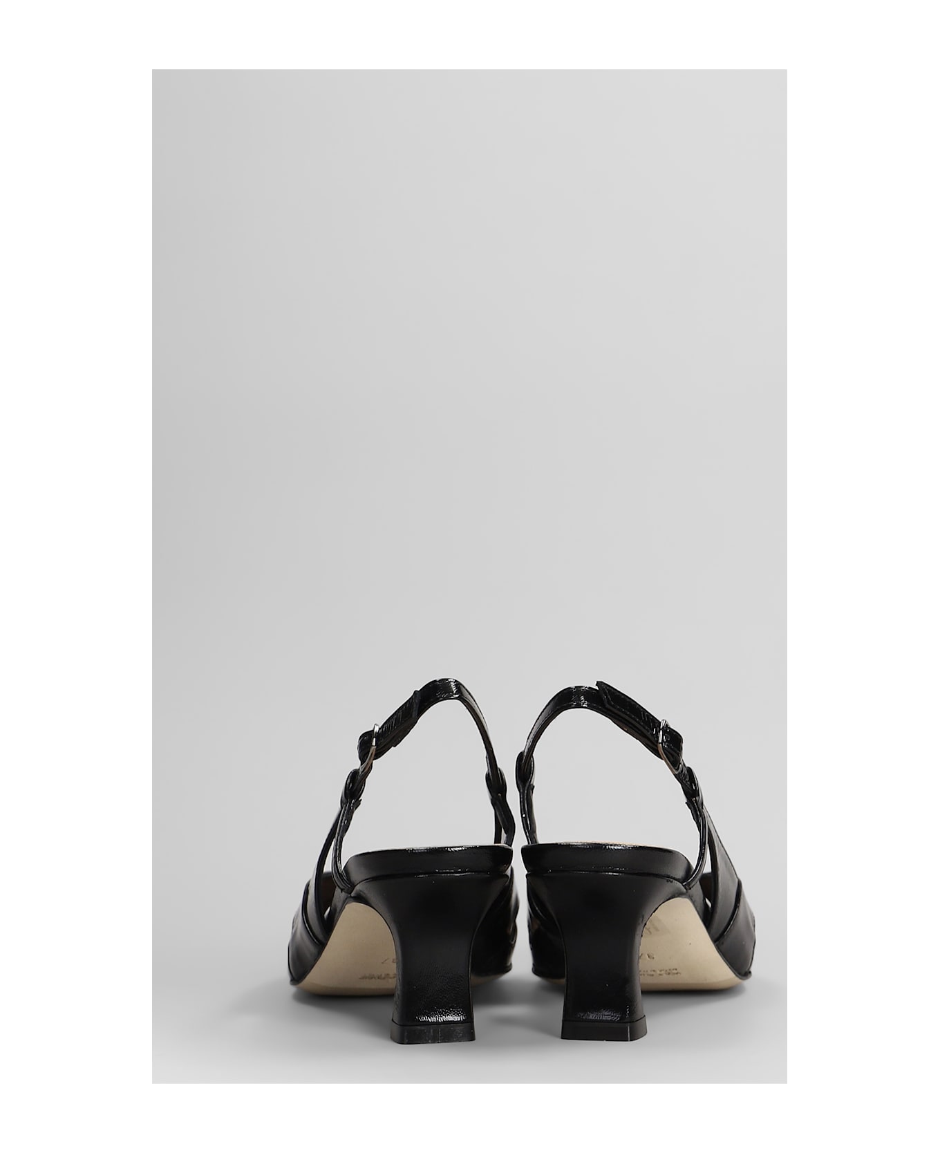 Julie Dee Pumps In Black Leather - black