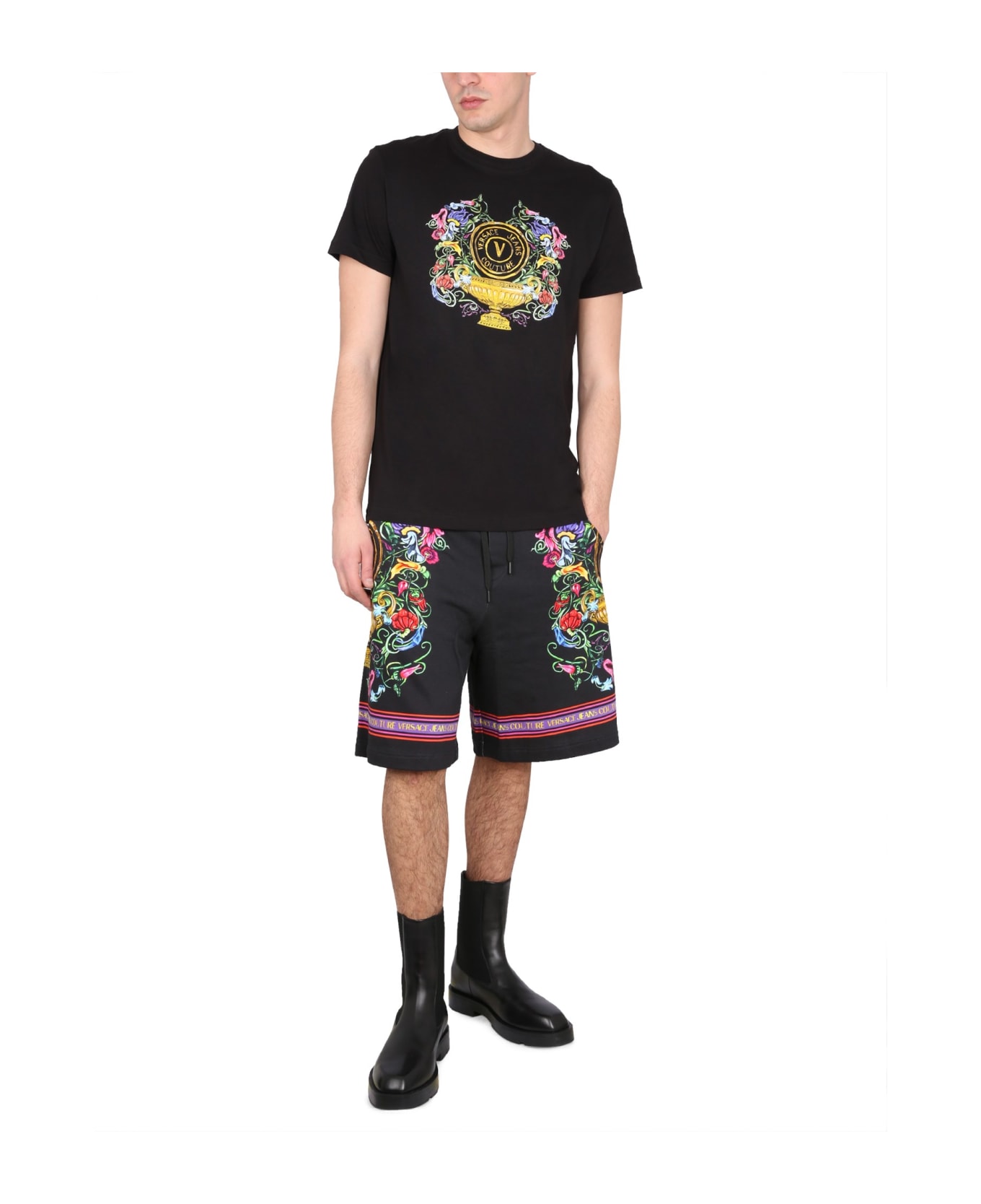 Versace Jeans Couture Bermuda Shorts With Print - Multicolor