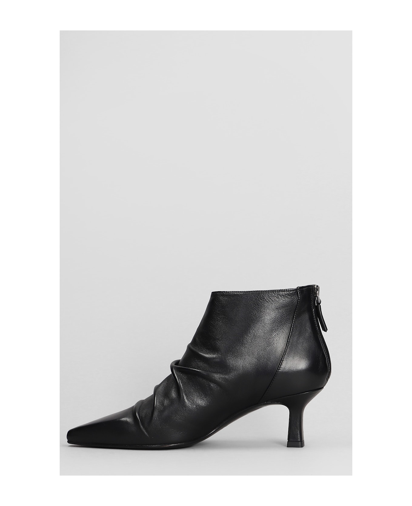 Julie Dee Texan Ankle Boots In Black Leather - black