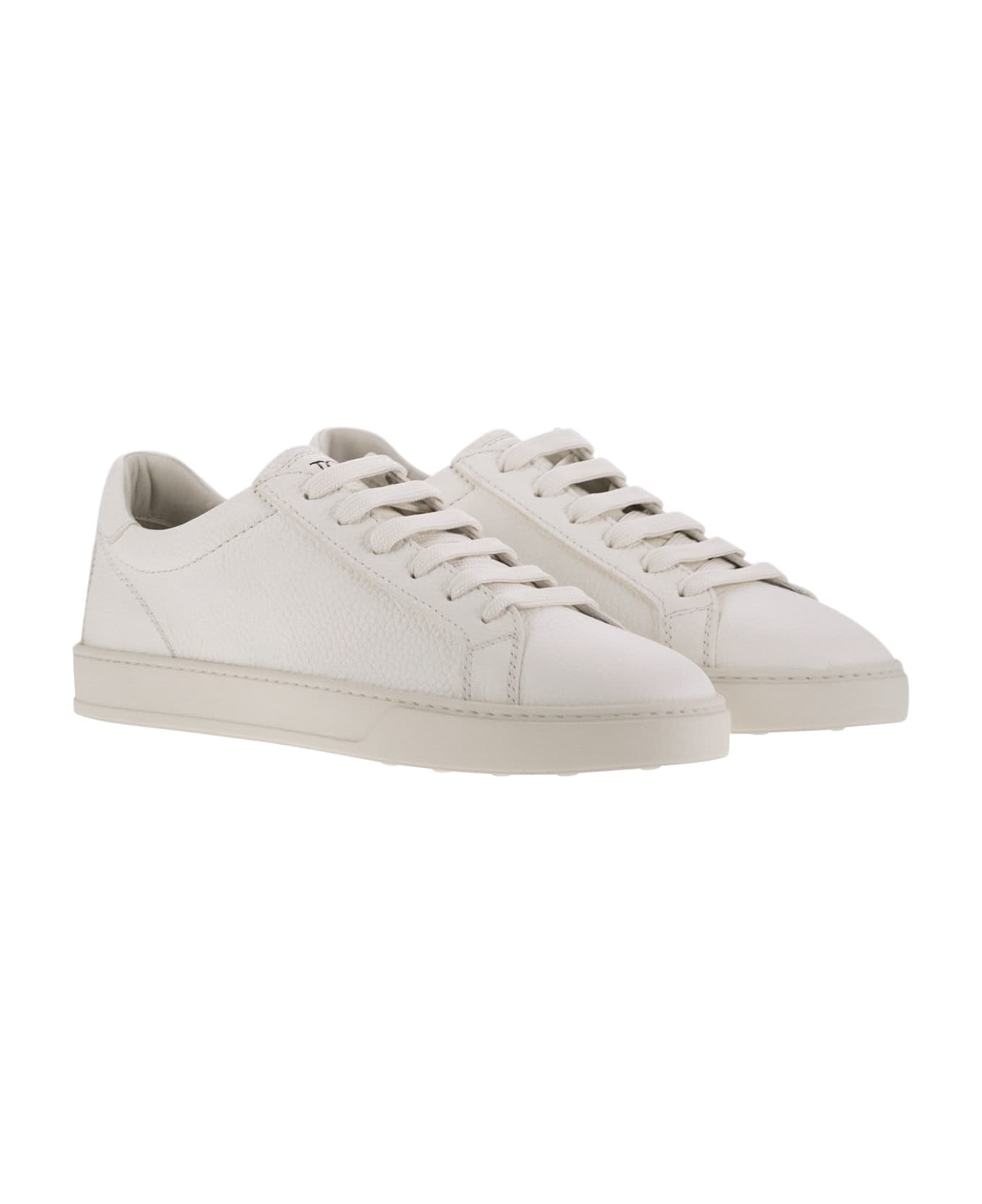 Tod
s Hammered Leather Trainers - White