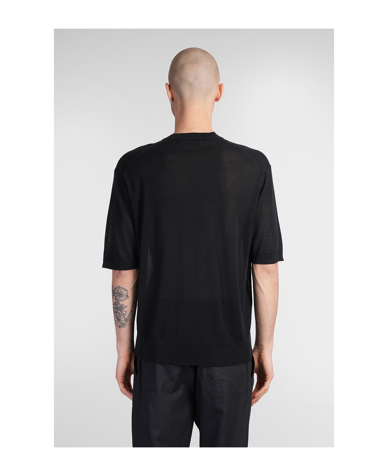 Laneus T-shirt In Black Wool And Polyester - black