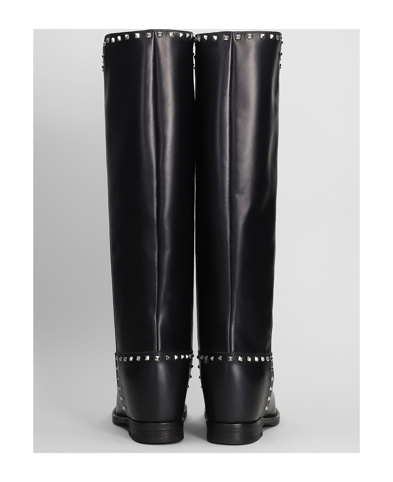 Via Roma 15 In Black Leather - black