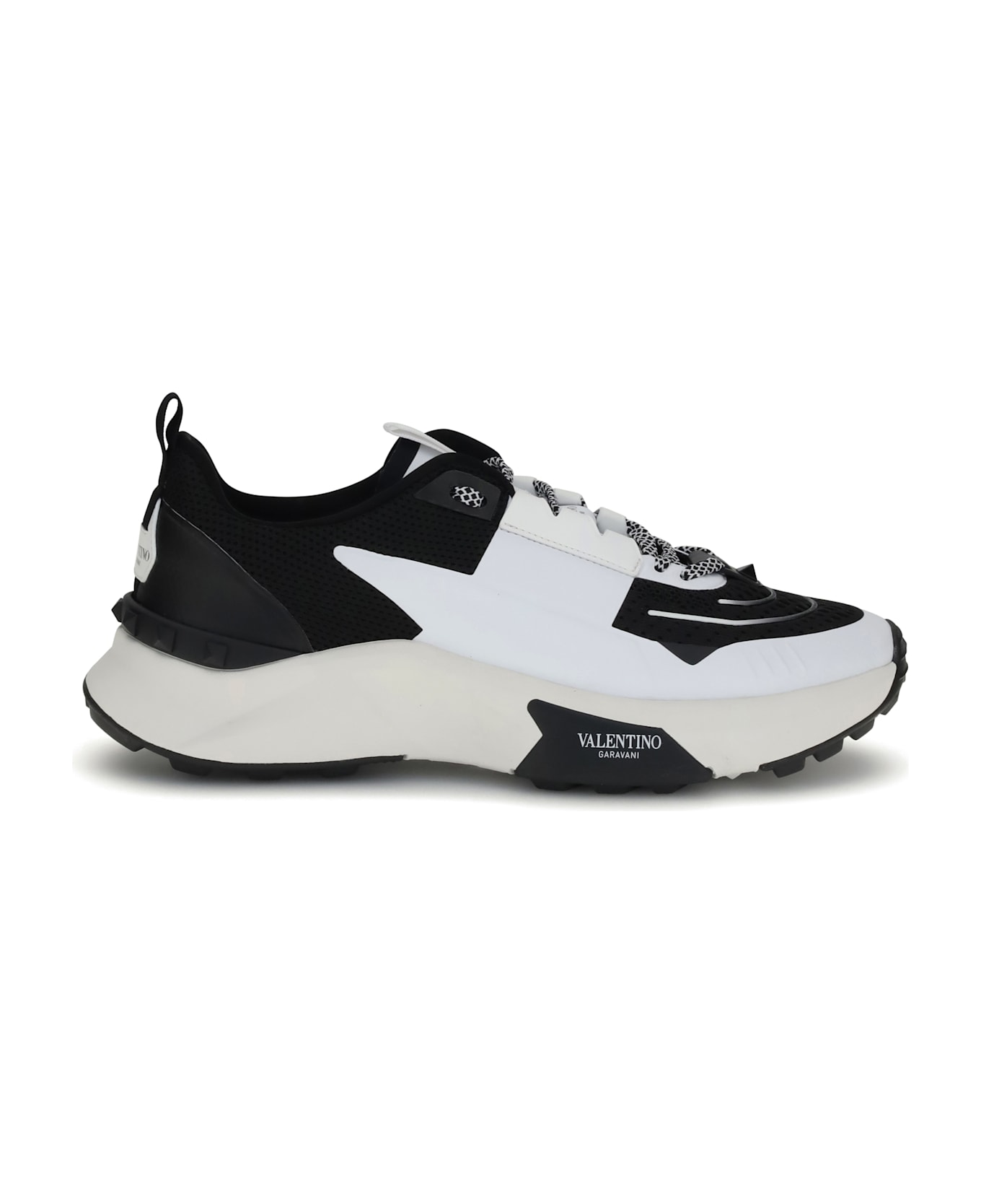 Valentino Garavani True Act Sneakers