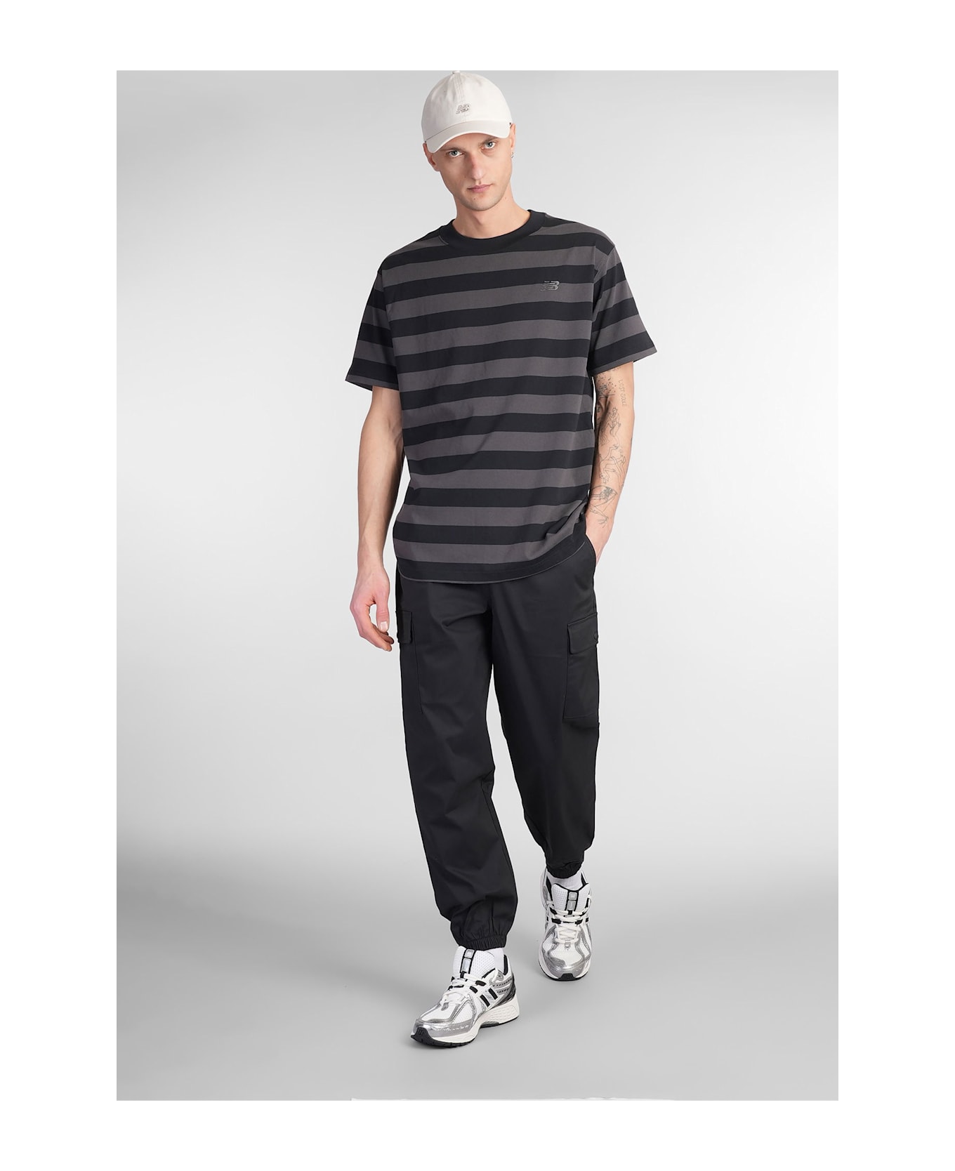 New Balance T-shirt In Black Cotton - black
