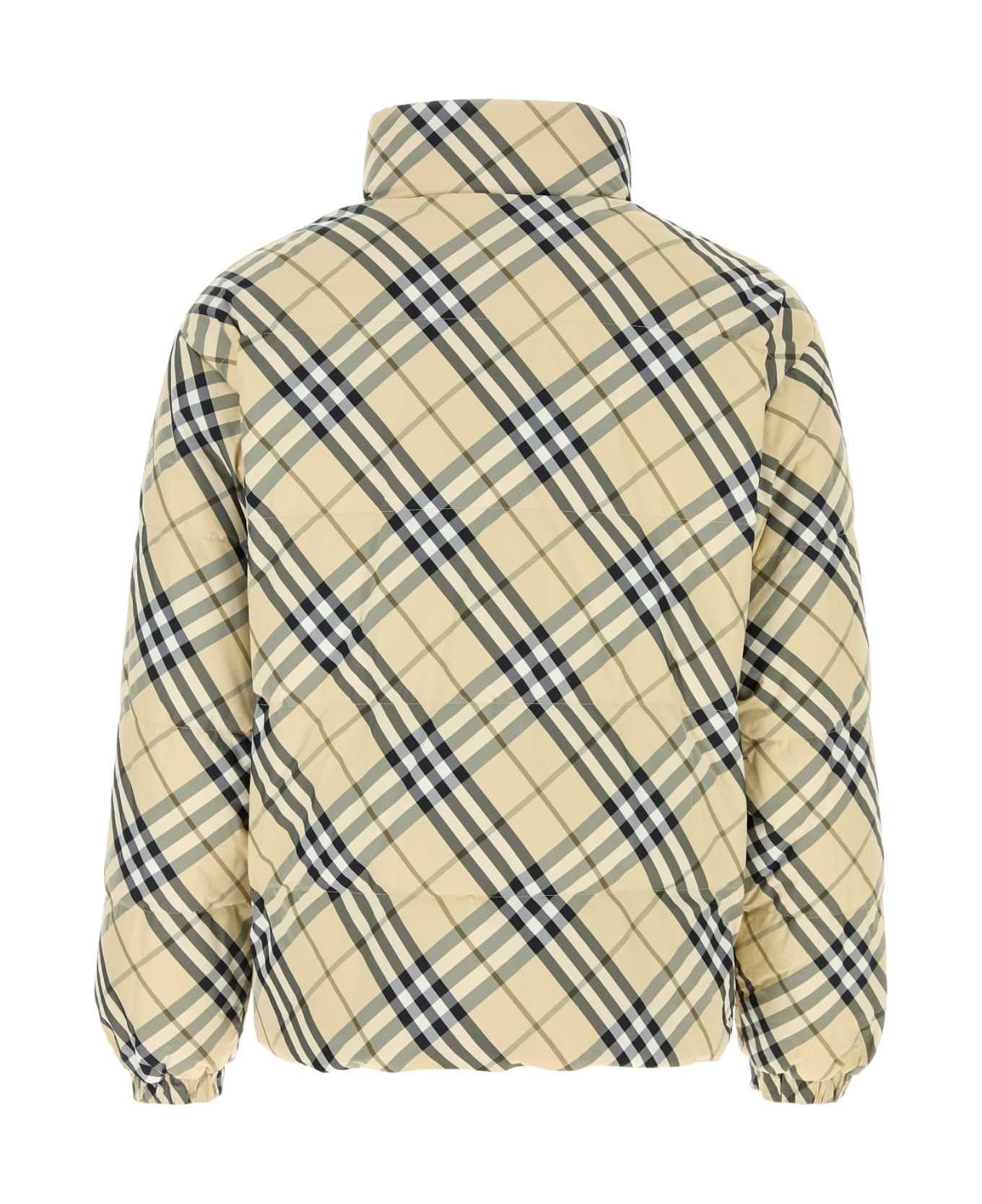 Burberry Printed Nylon Reversible Down Jacket - GRAINIPCHECK