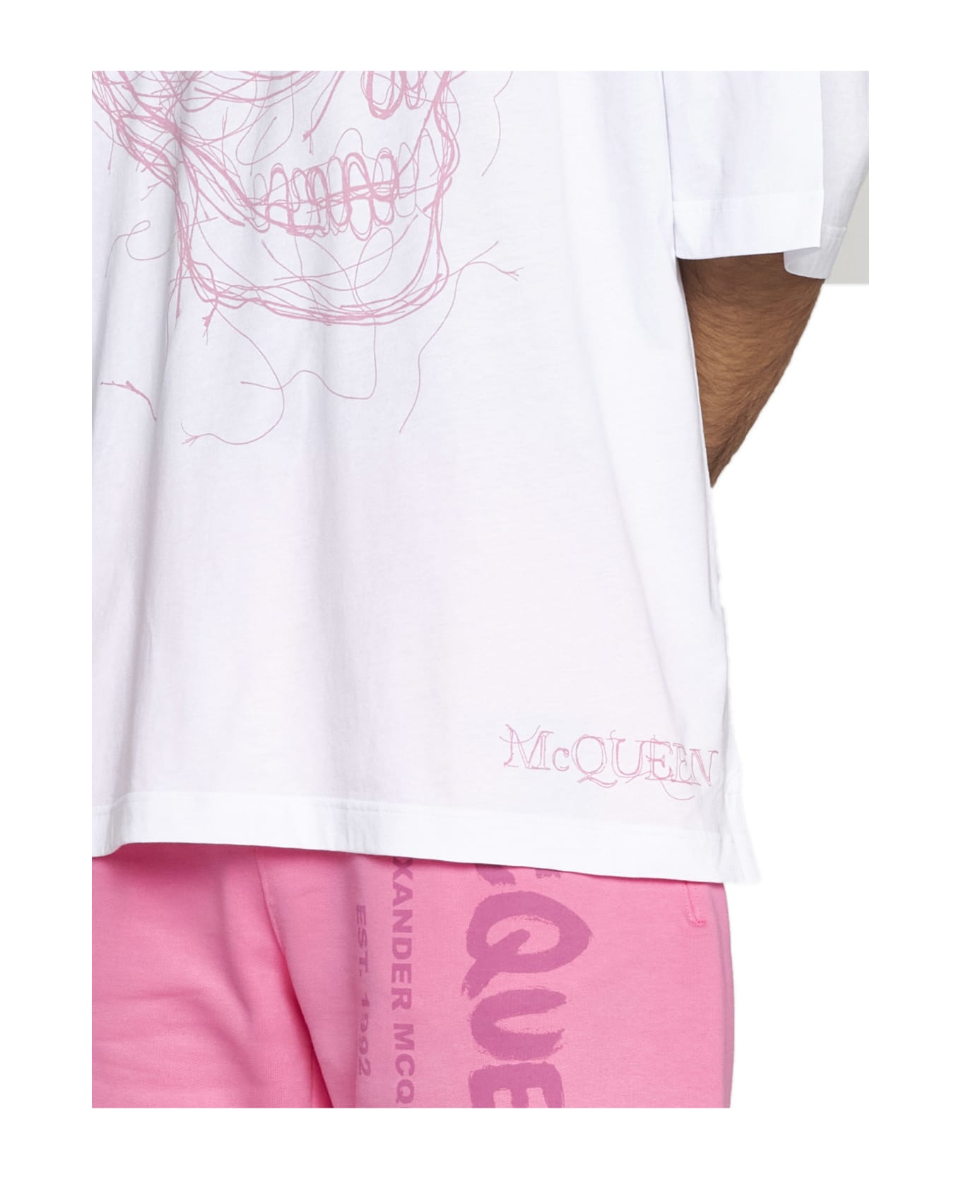 Alexander McQueen T-Shirt - White pink