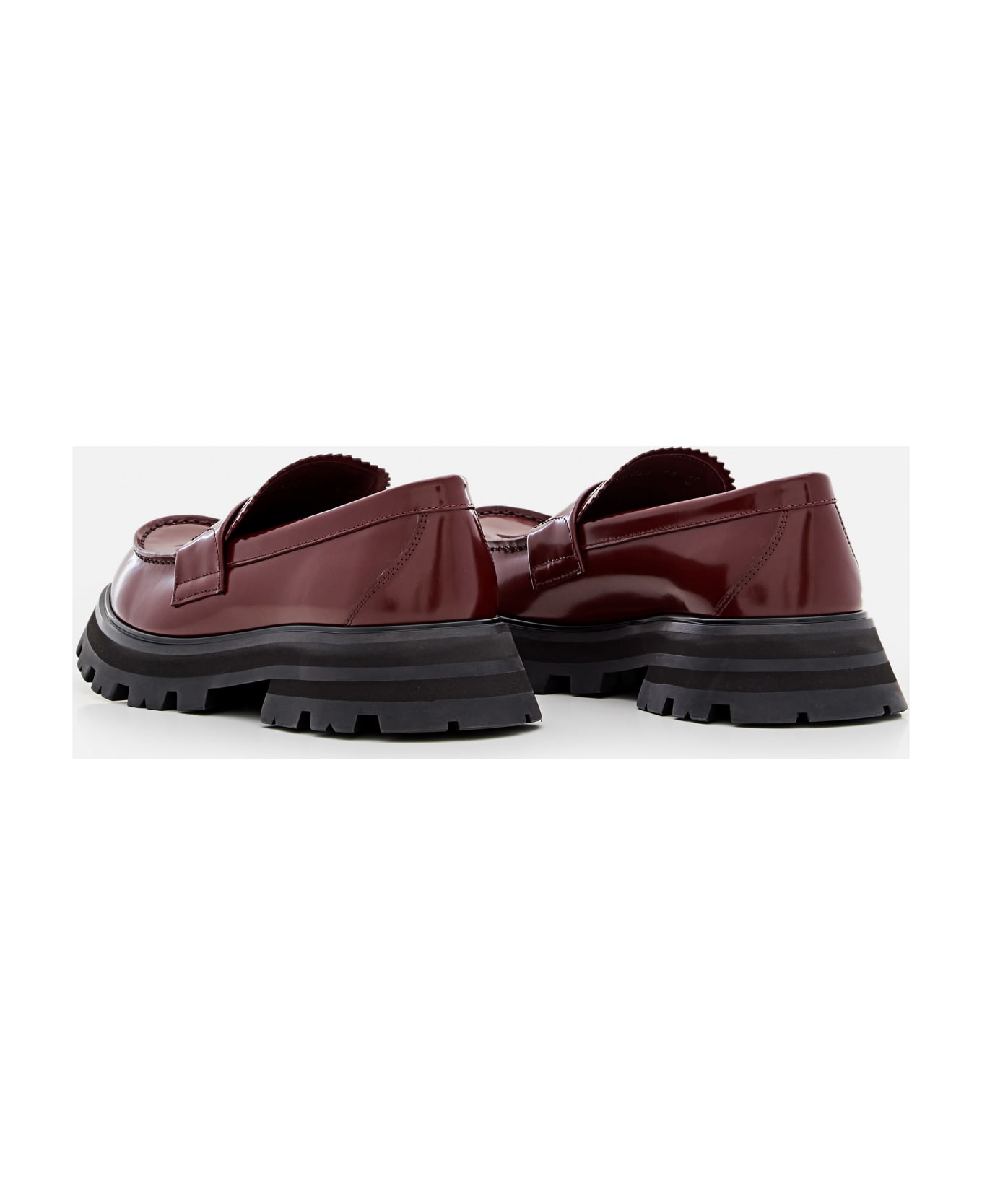 Alexander McQueen Leather Loafers - Red フラットシューズ