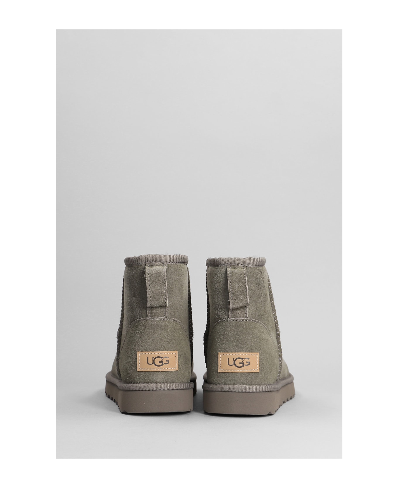 UGG Classic Mini Ii Low Heels Ankle Boots In Grey Suede - Smoke plum