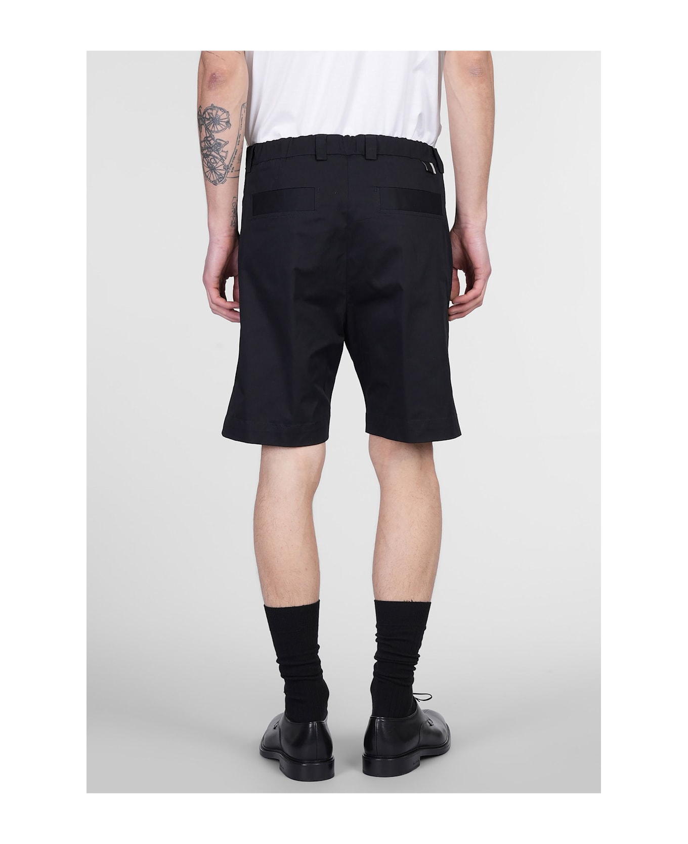 Low Brand Kim Shorts In Black Cotton - black