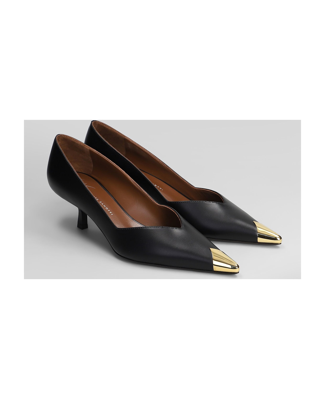 Giuseppe Zanotti Melanie 50 Pumps In Black Leather - black