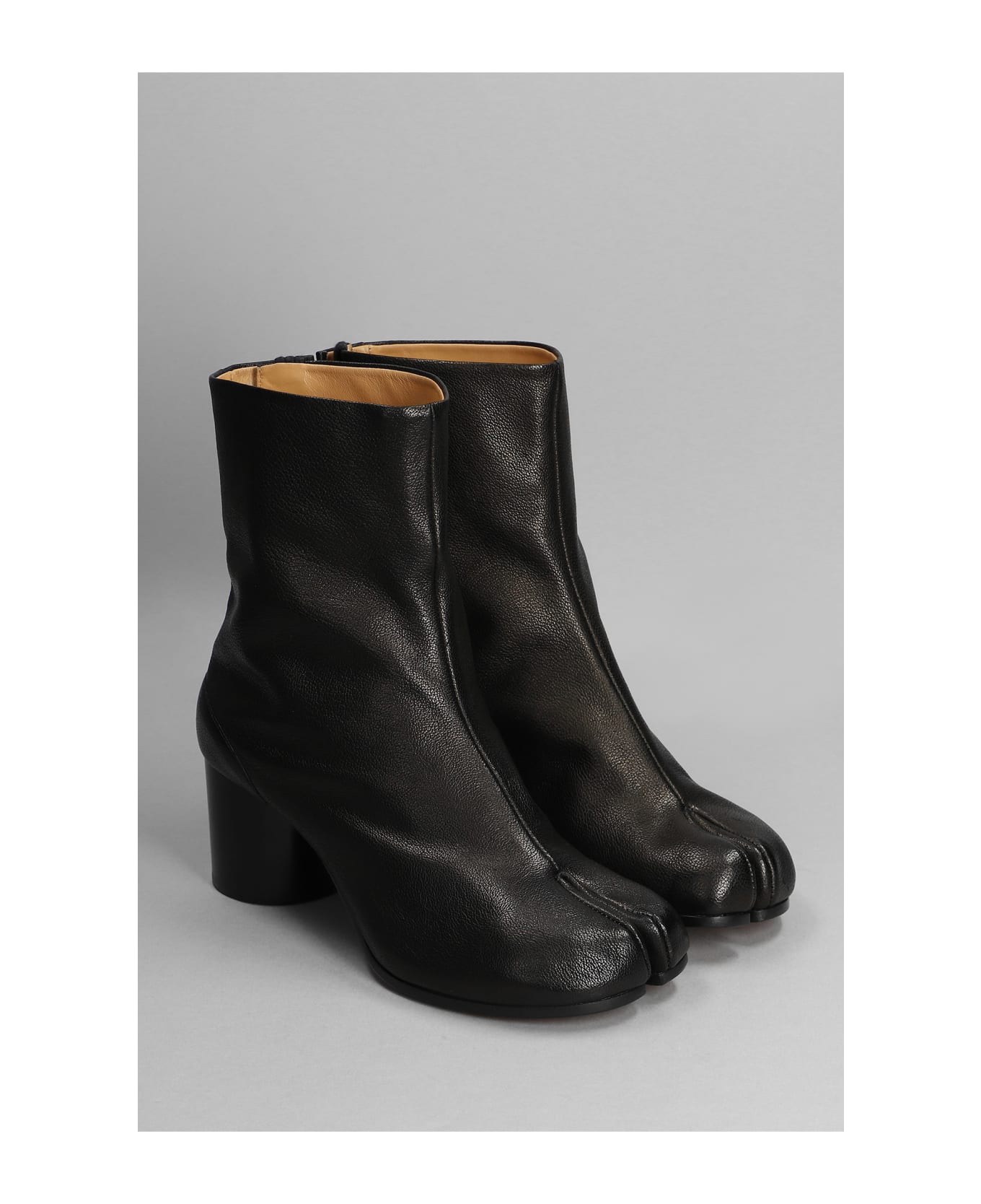 Maison Margiela Tabi Low Heels Ankle Boots In Black Leather - Nero