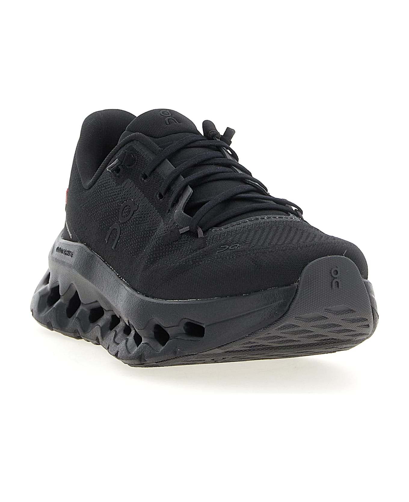ON 'cloudtilt' Sneakers - Black  