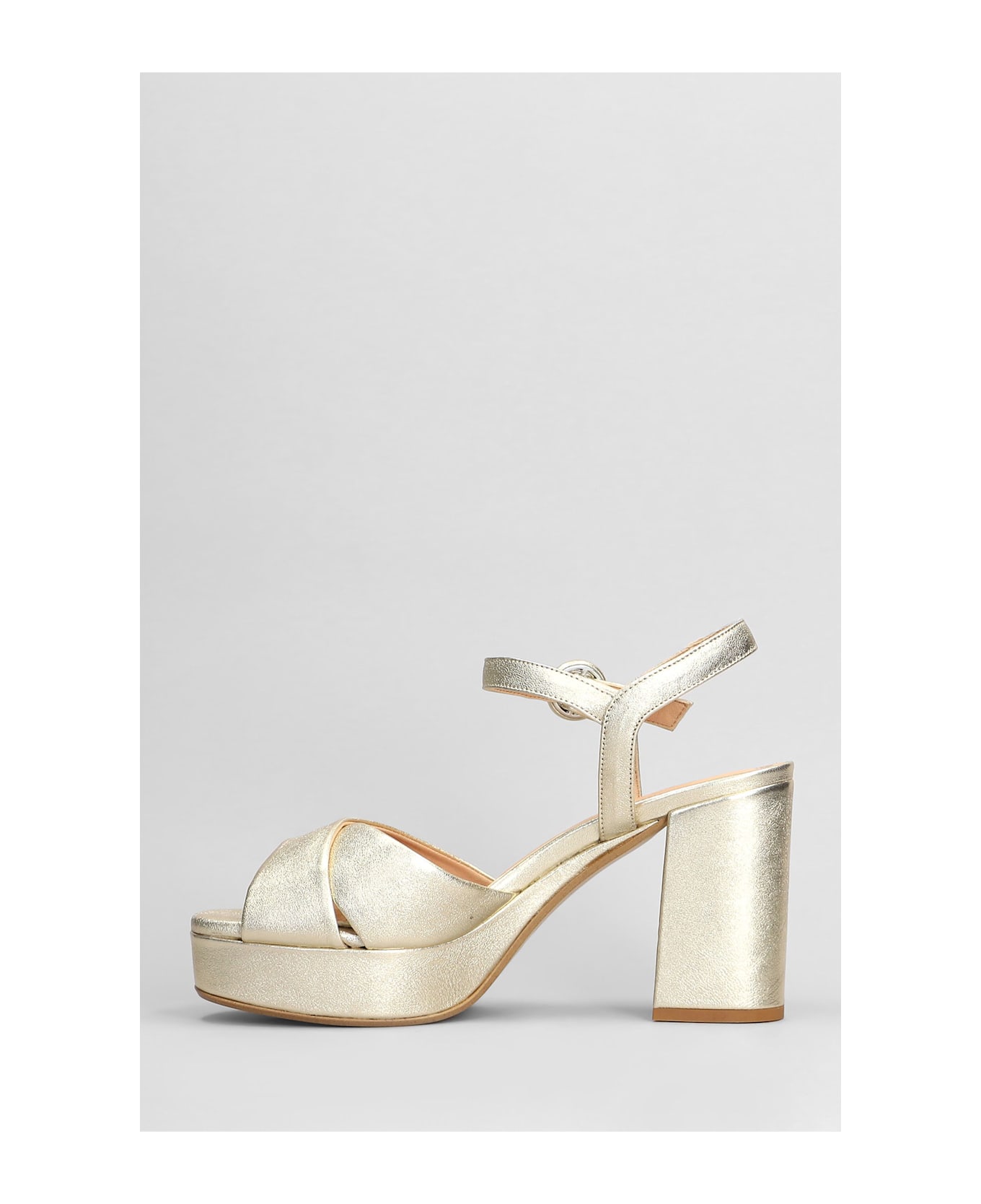 Julie Dee Sandals In Platinum Leather - platinum
