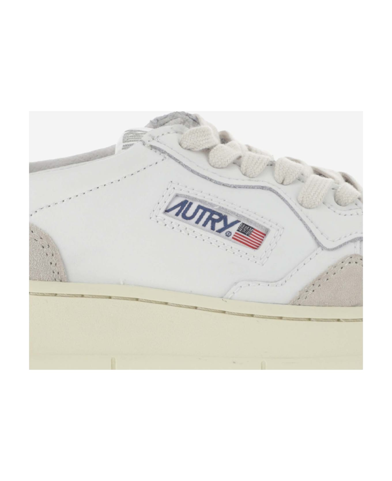 Autry Low Medalist Sneakers - White