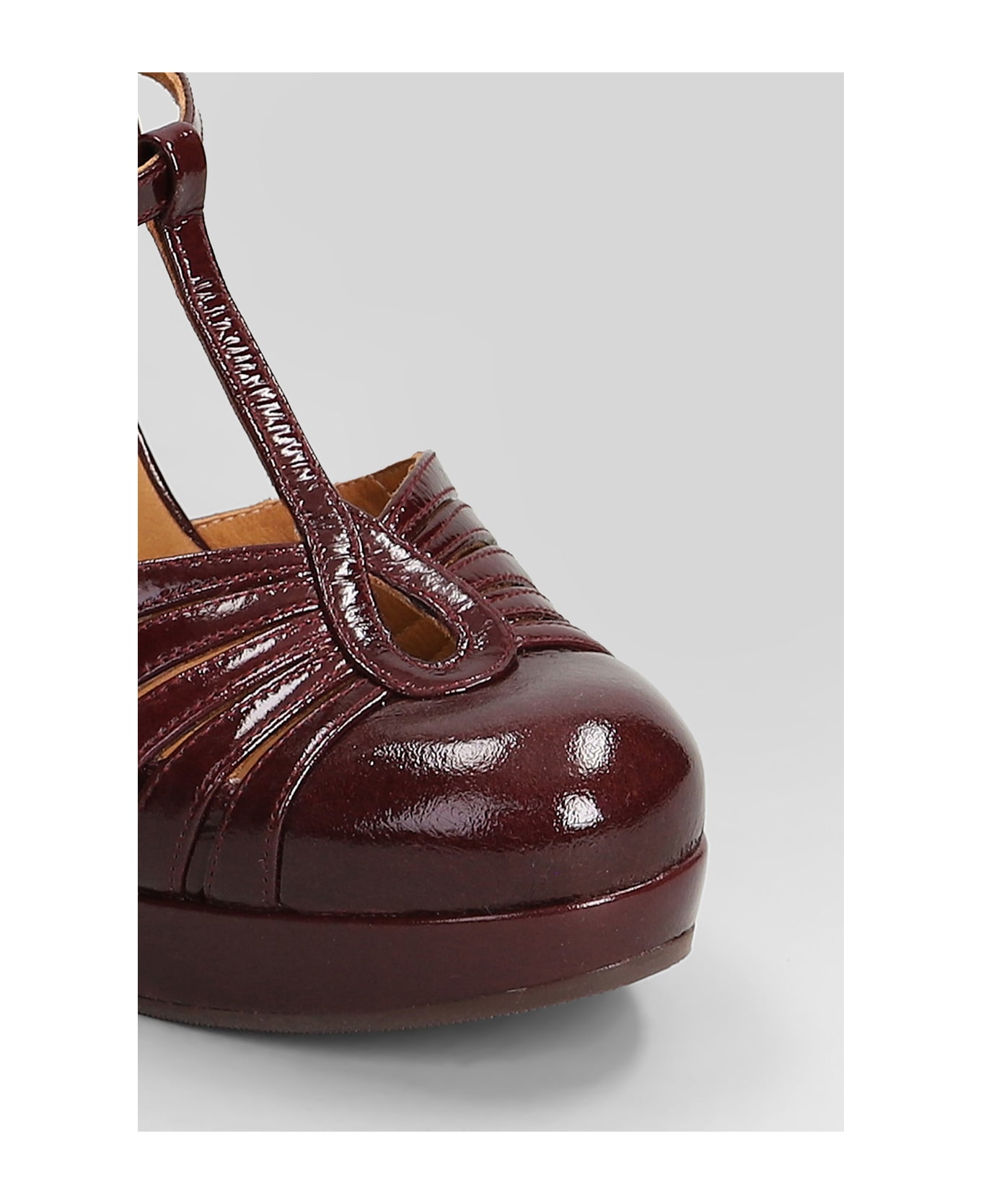 Chie Mihara Yaisu Pumps In Bordeaux Leather - bordeaux