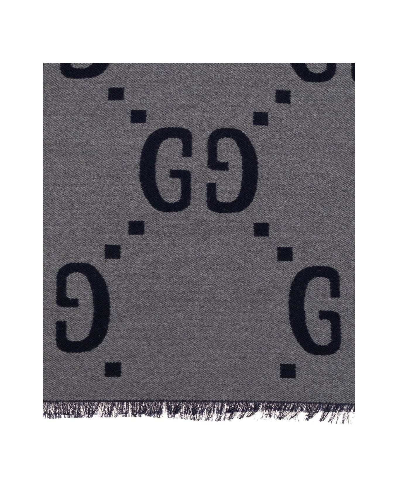 Gucci Gg Jacquard Scarf - Grey