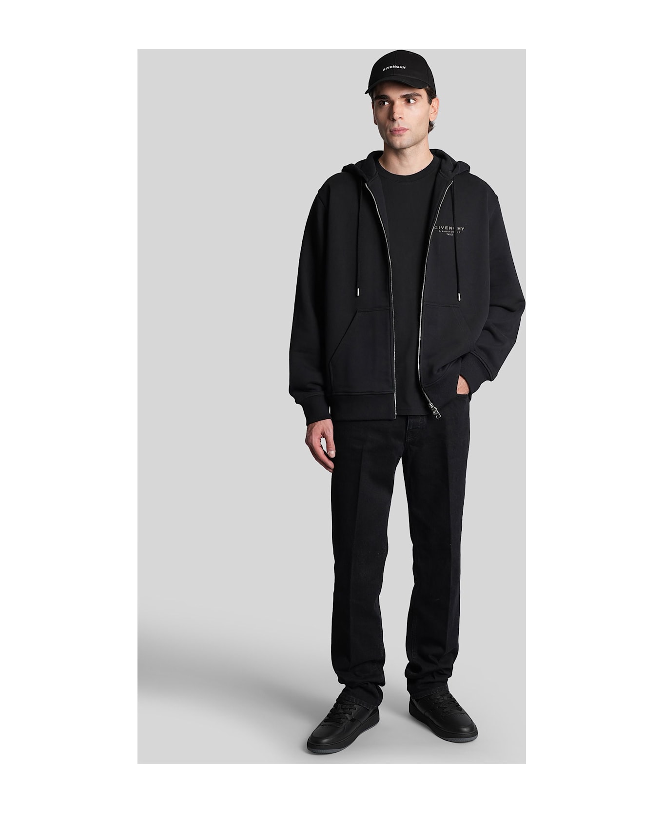 Givenchy T-shirt In Black Cotton - black