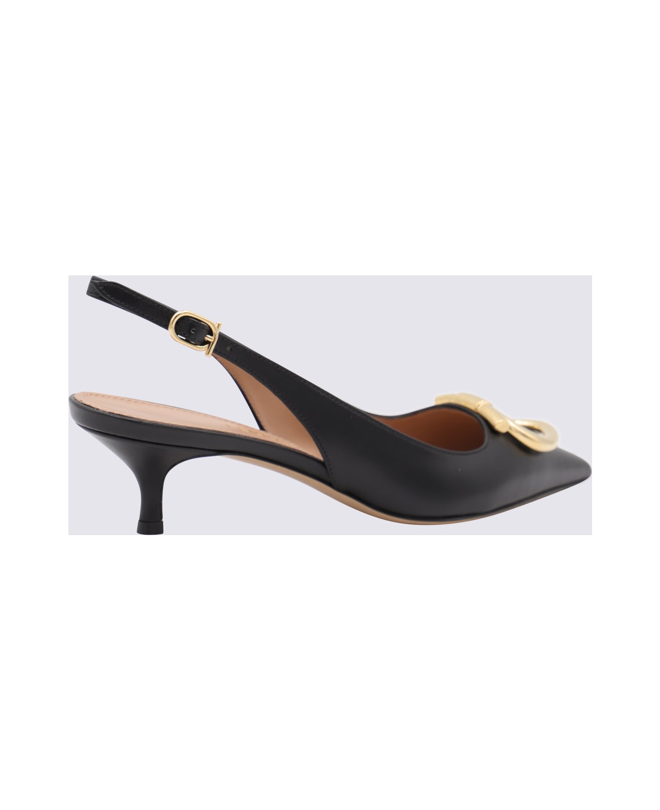 Ferragamo Black Leather Sara 40 Pumps - Black