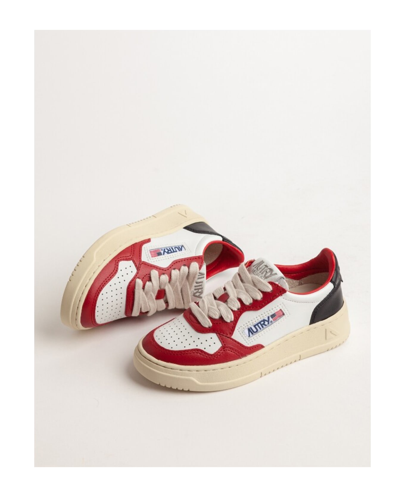Autry Low Top Sneakers - RED