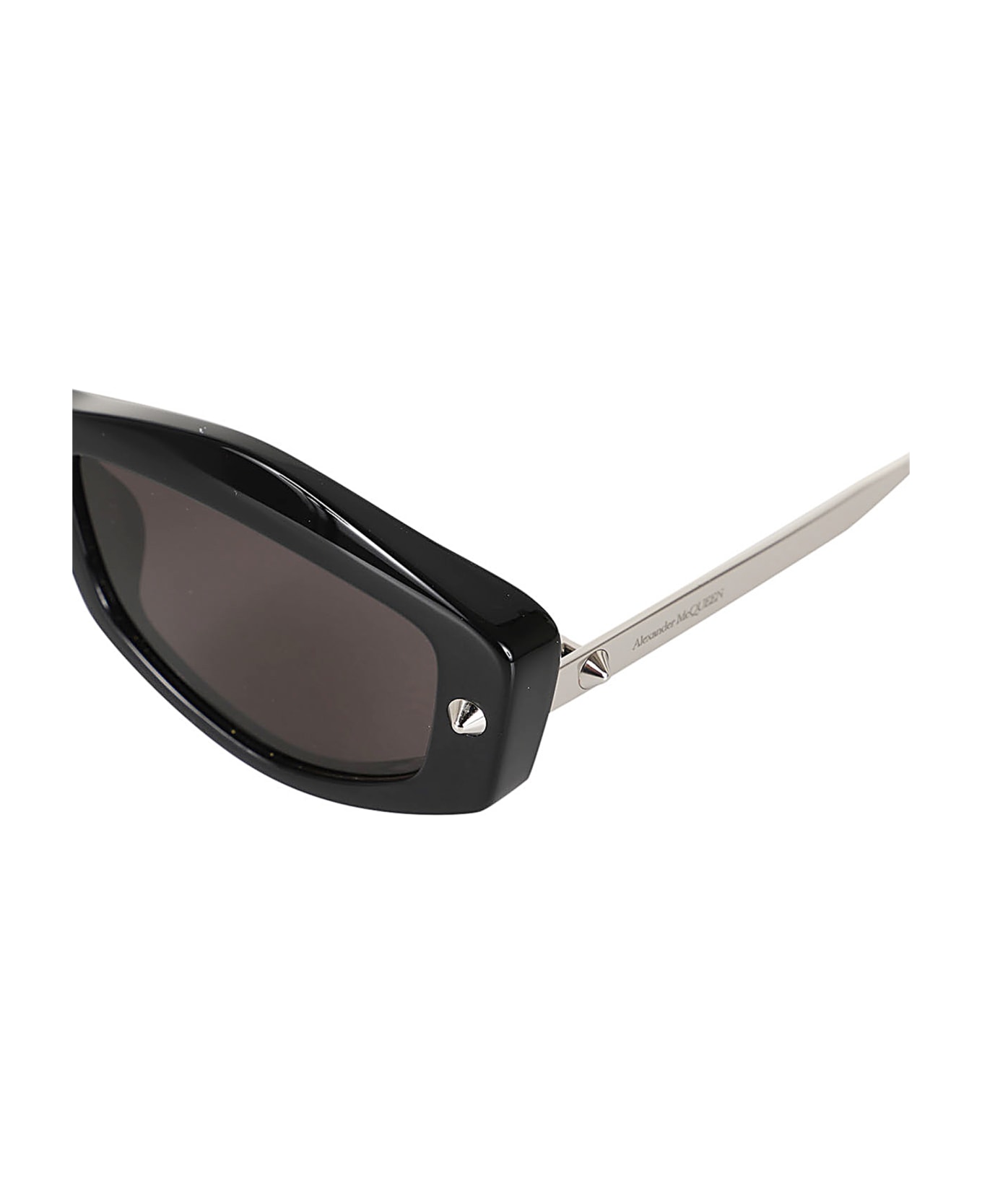 Alexander McQueen Geometric Spike Studs Sunglasses In Black/smoky - Black Silver Smoke