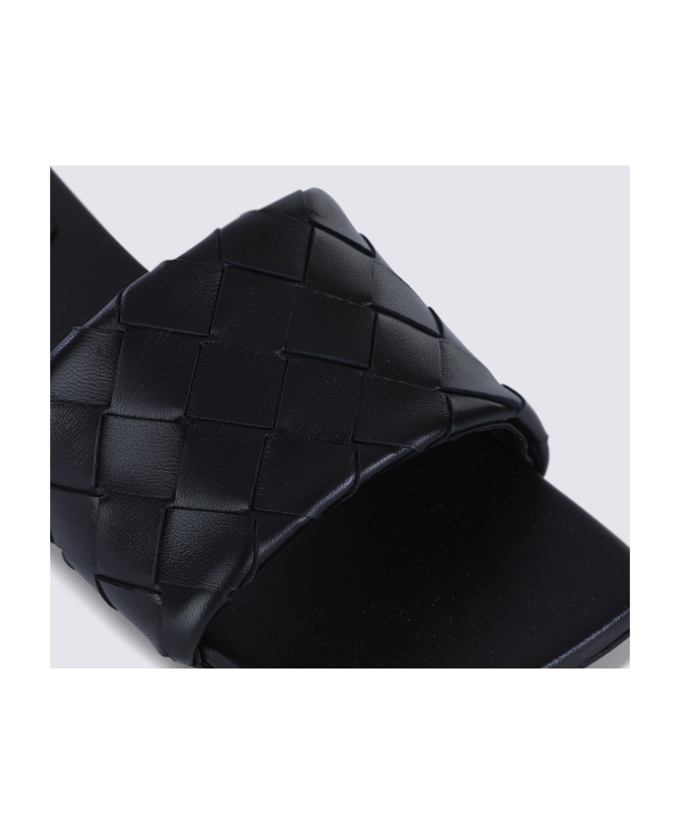 Bottega Veneta Black Leather Sandals - Black