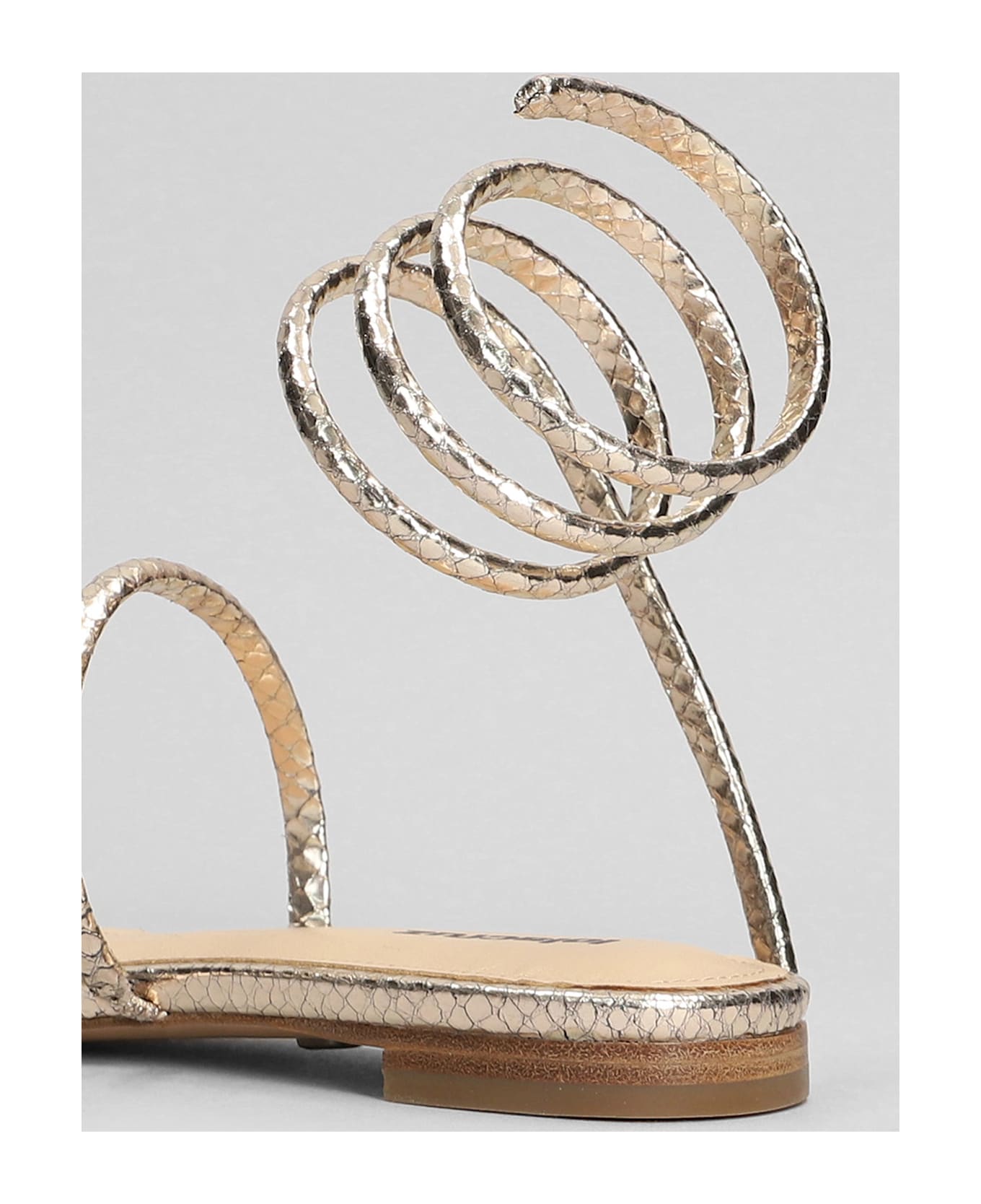 Lola Cruz Greta Flat Flats In Gold Leather - gold