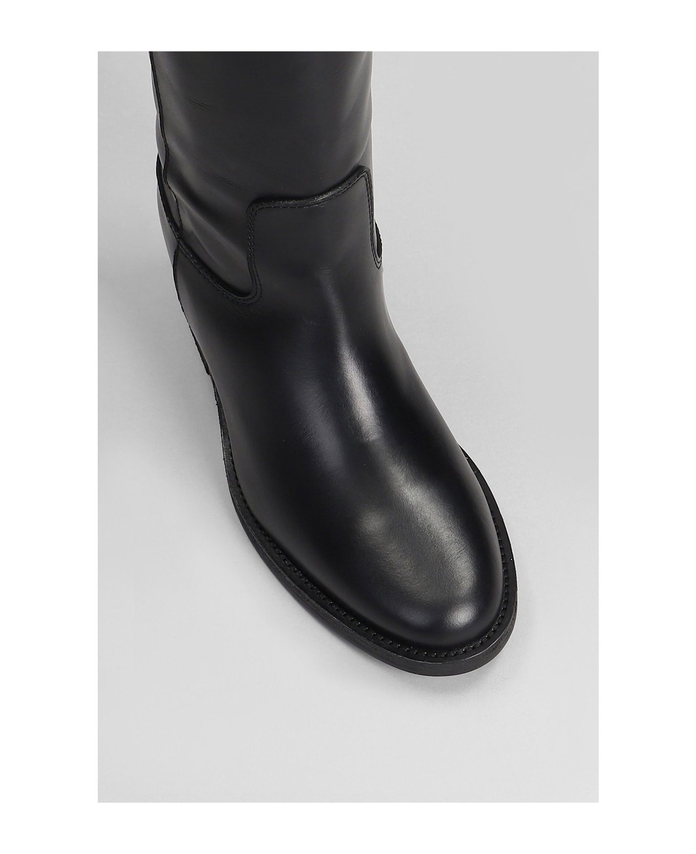 Via Roma 15 In Black Leather - black