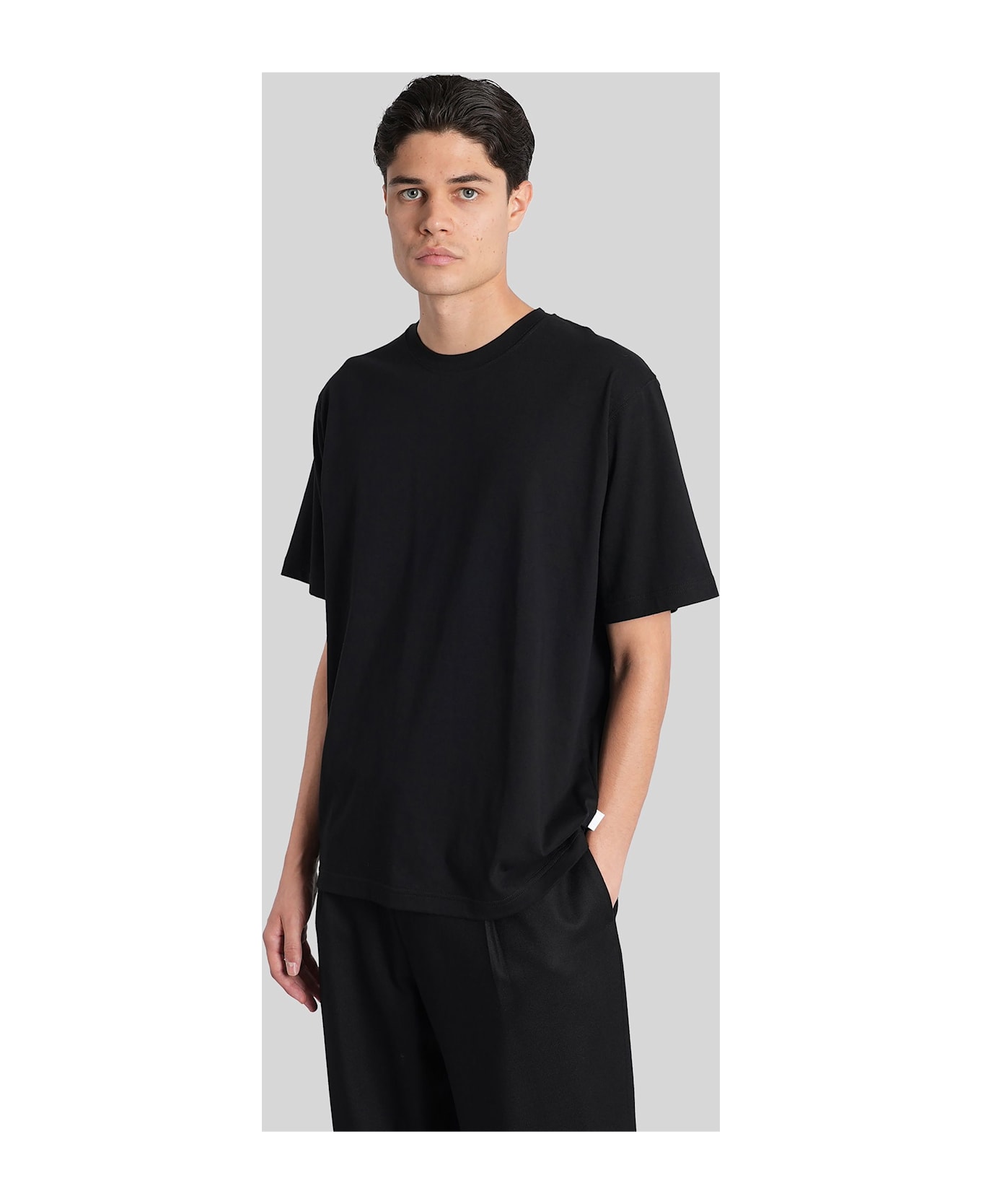 Lardini T-shirt In Black Cotton - black