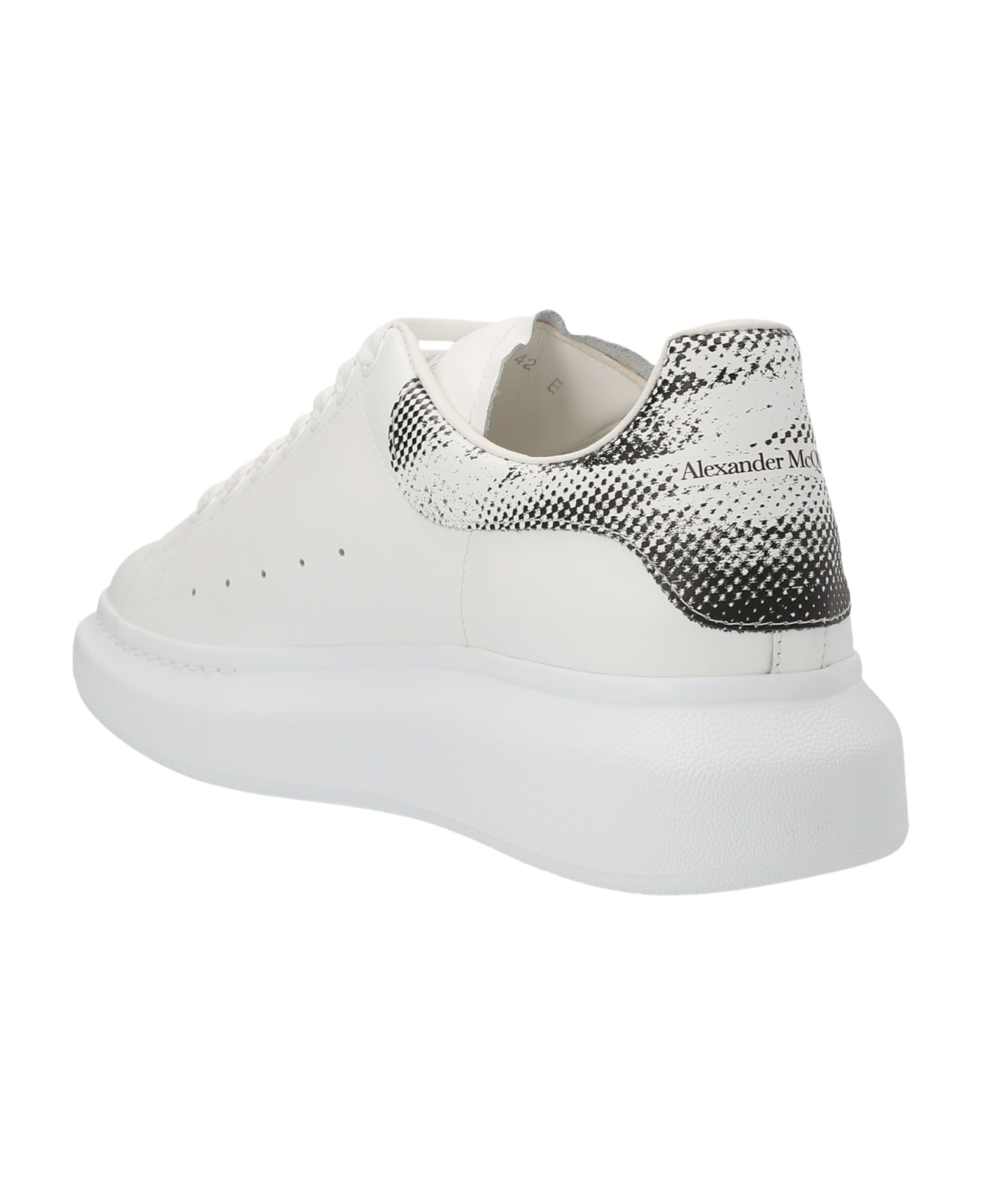 Alexander McQueen Sneakers In Calfskin - White
