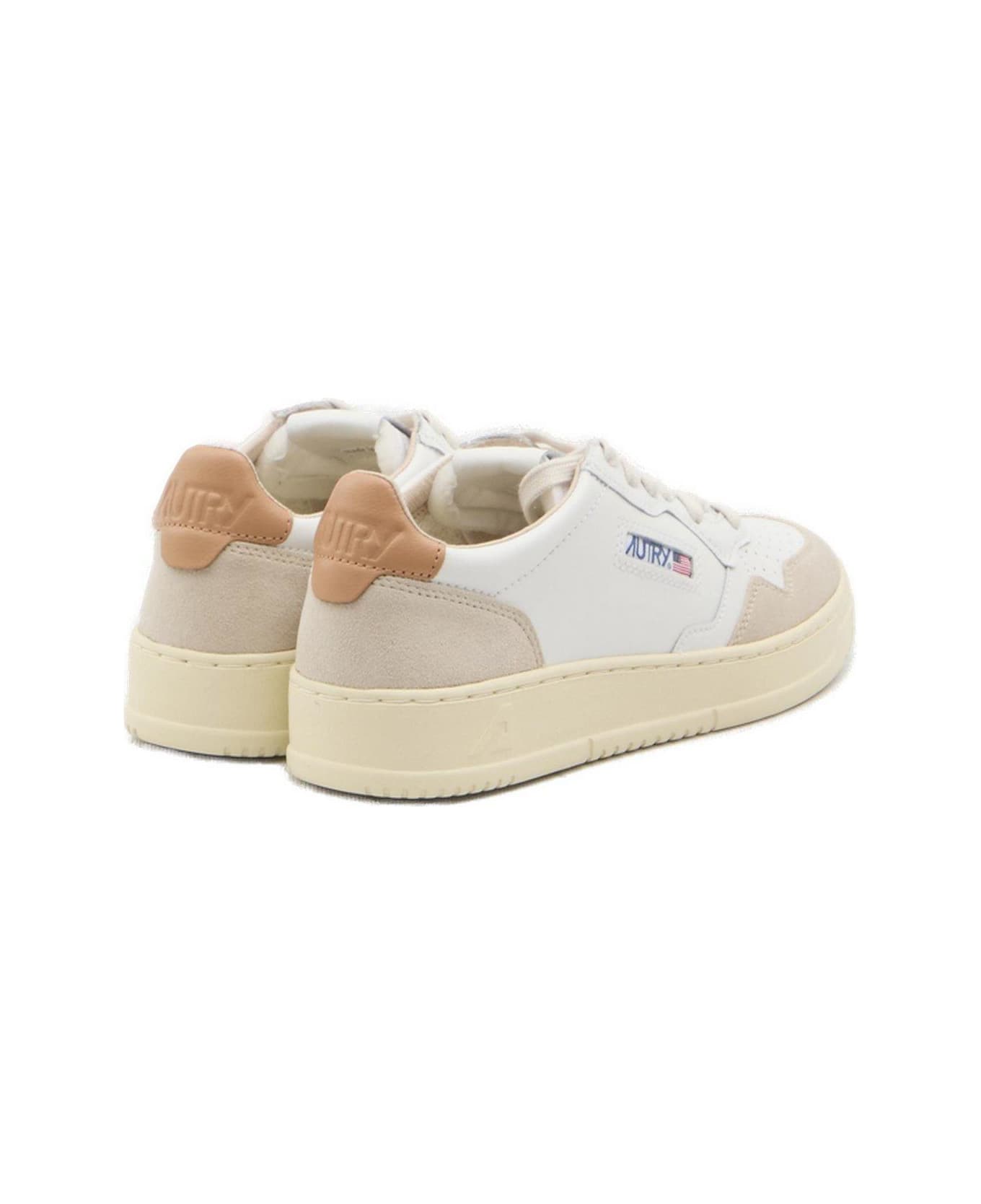 Autry Medalist Low-top Sneakers - WHITE/NEUTRALS
