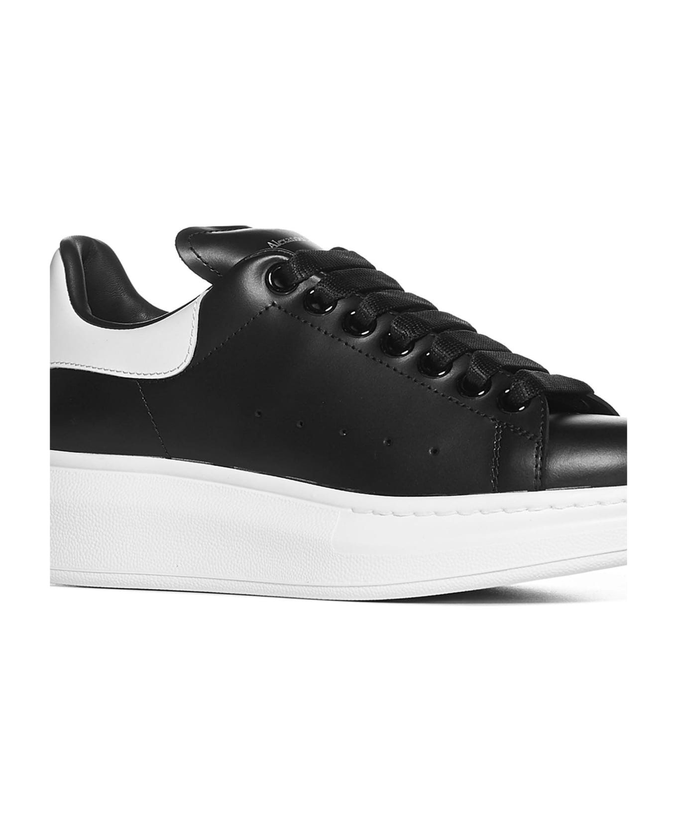 Alexander McQueen Sneakers - Black white