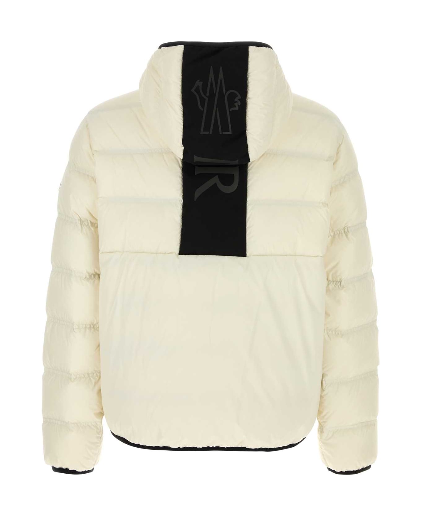 Moncler Gardy Down Jacket - 050