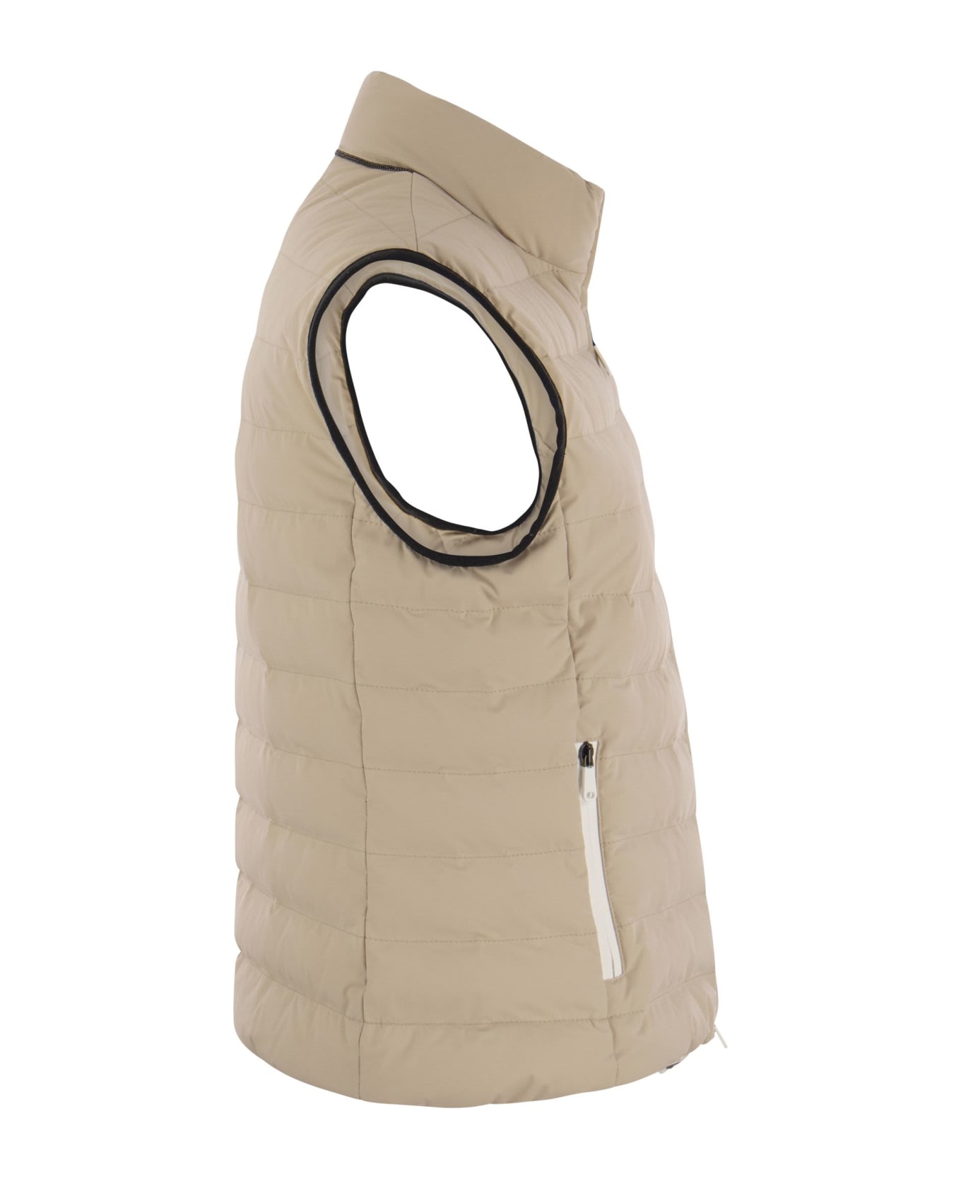 Brunello Cucinelli Sleeveless Down Jacket In Membraned Nylon - Beige ベスト